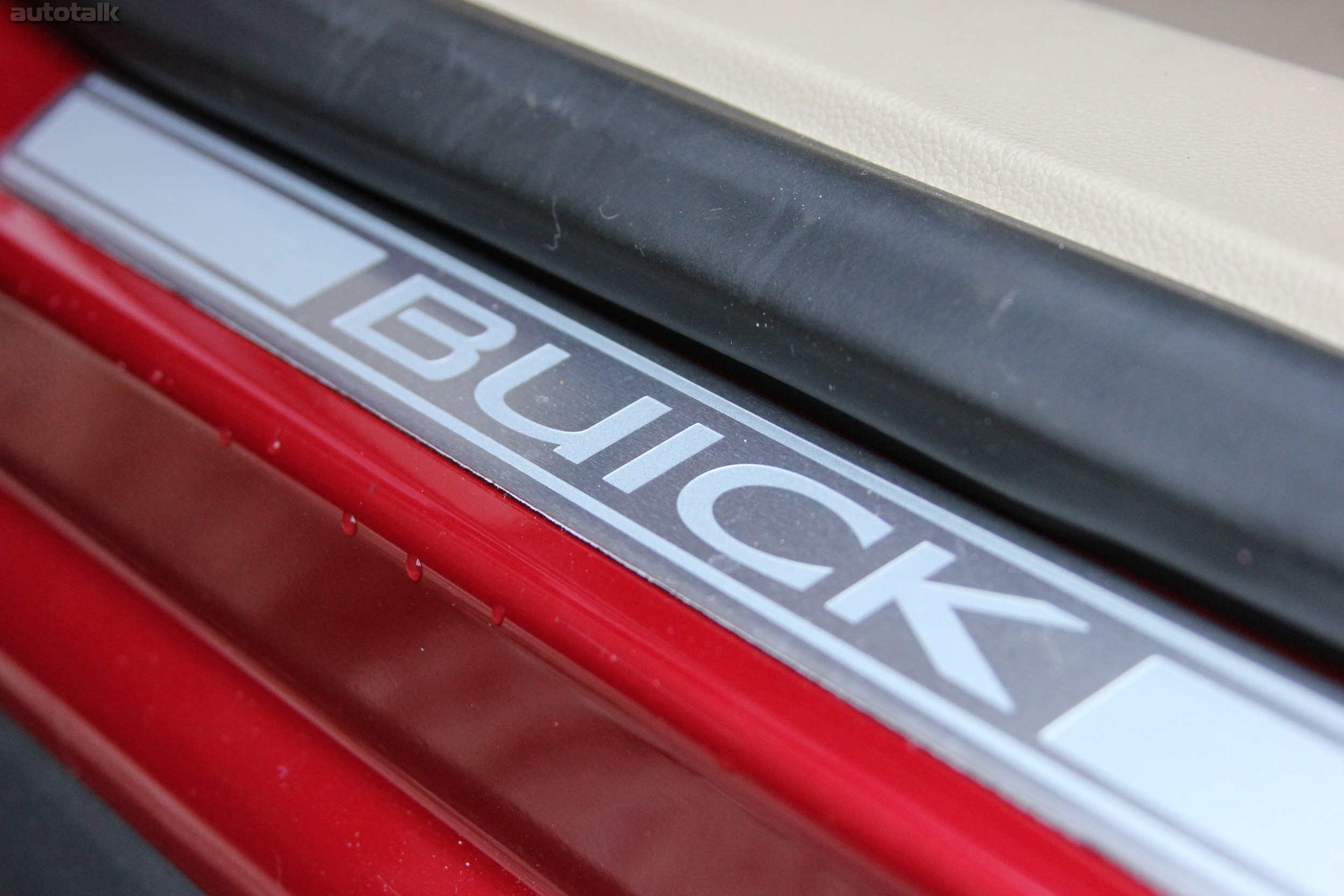 2013 Buick LaCrosse Review