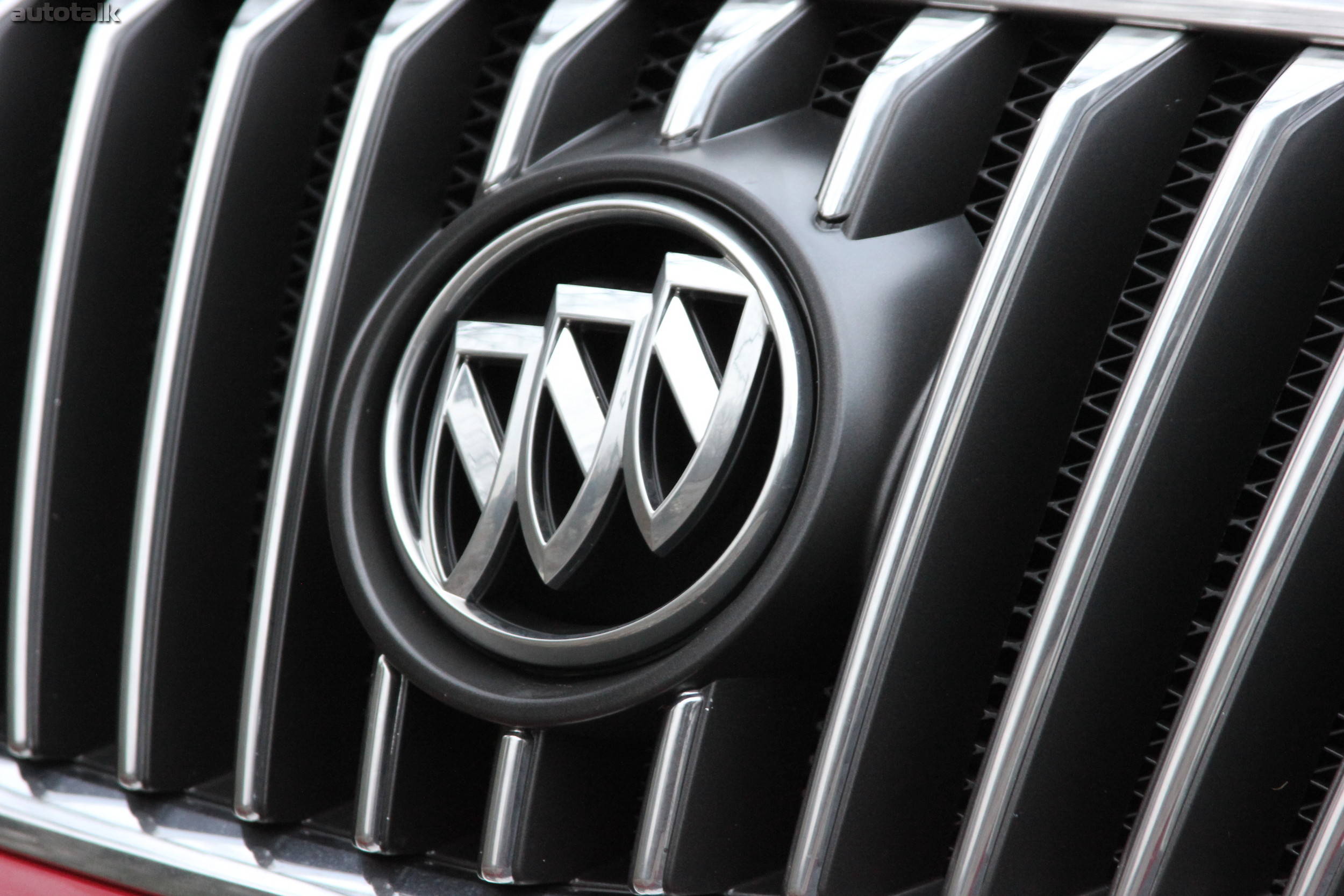 2013 Buick LaCrosse Review