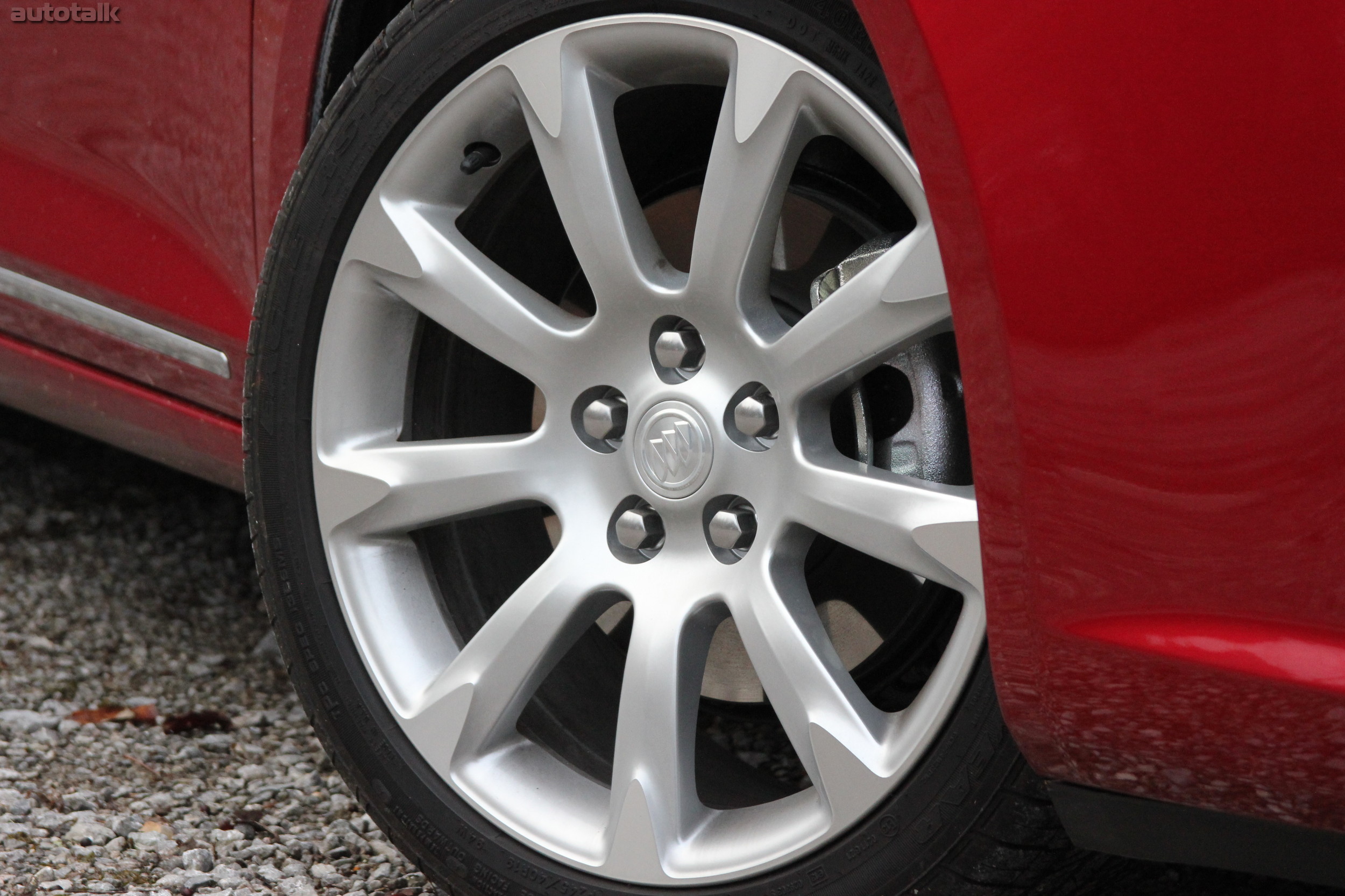 2013 Buick LaCrosse Review