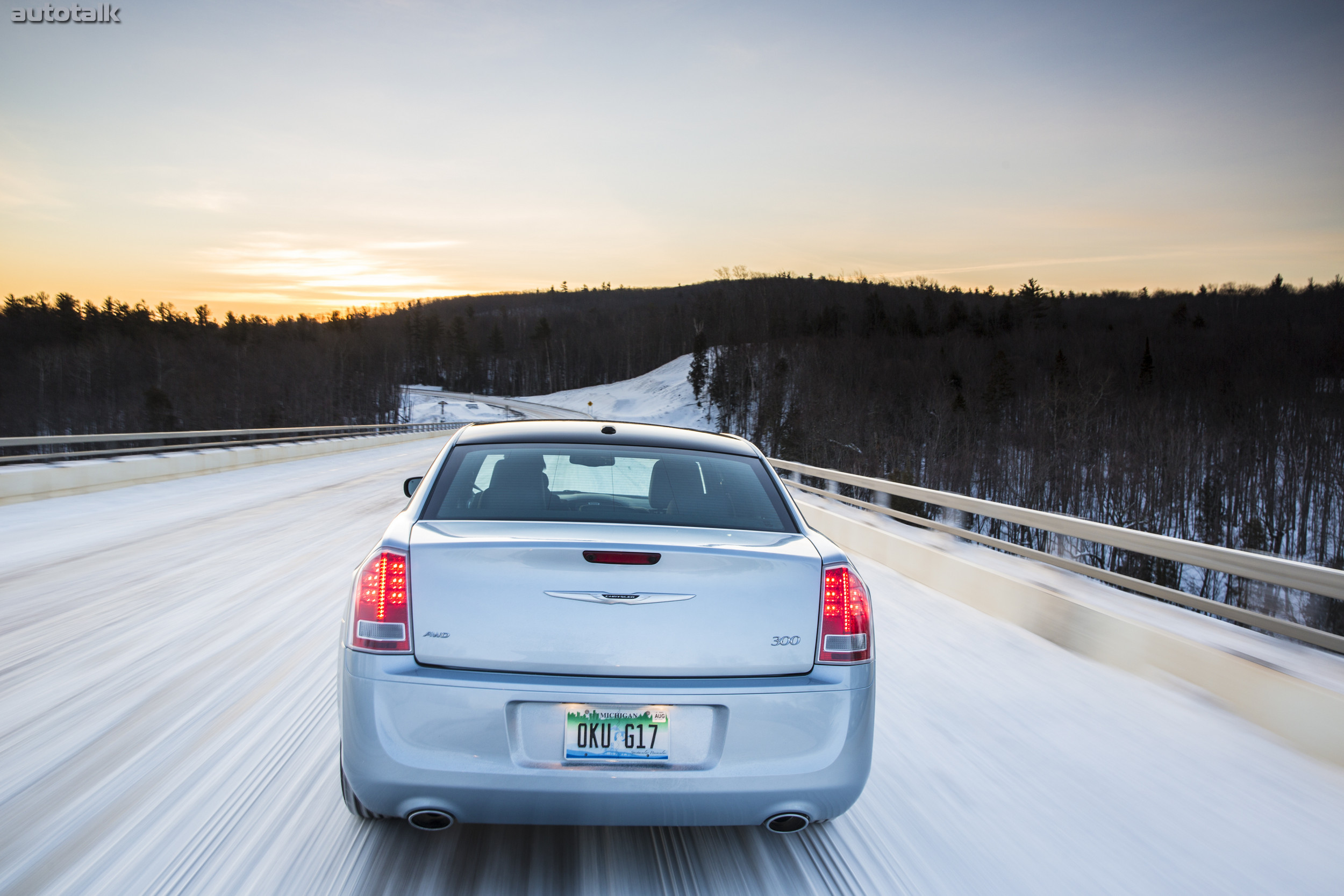 2013 Chrysler 300 Glacier