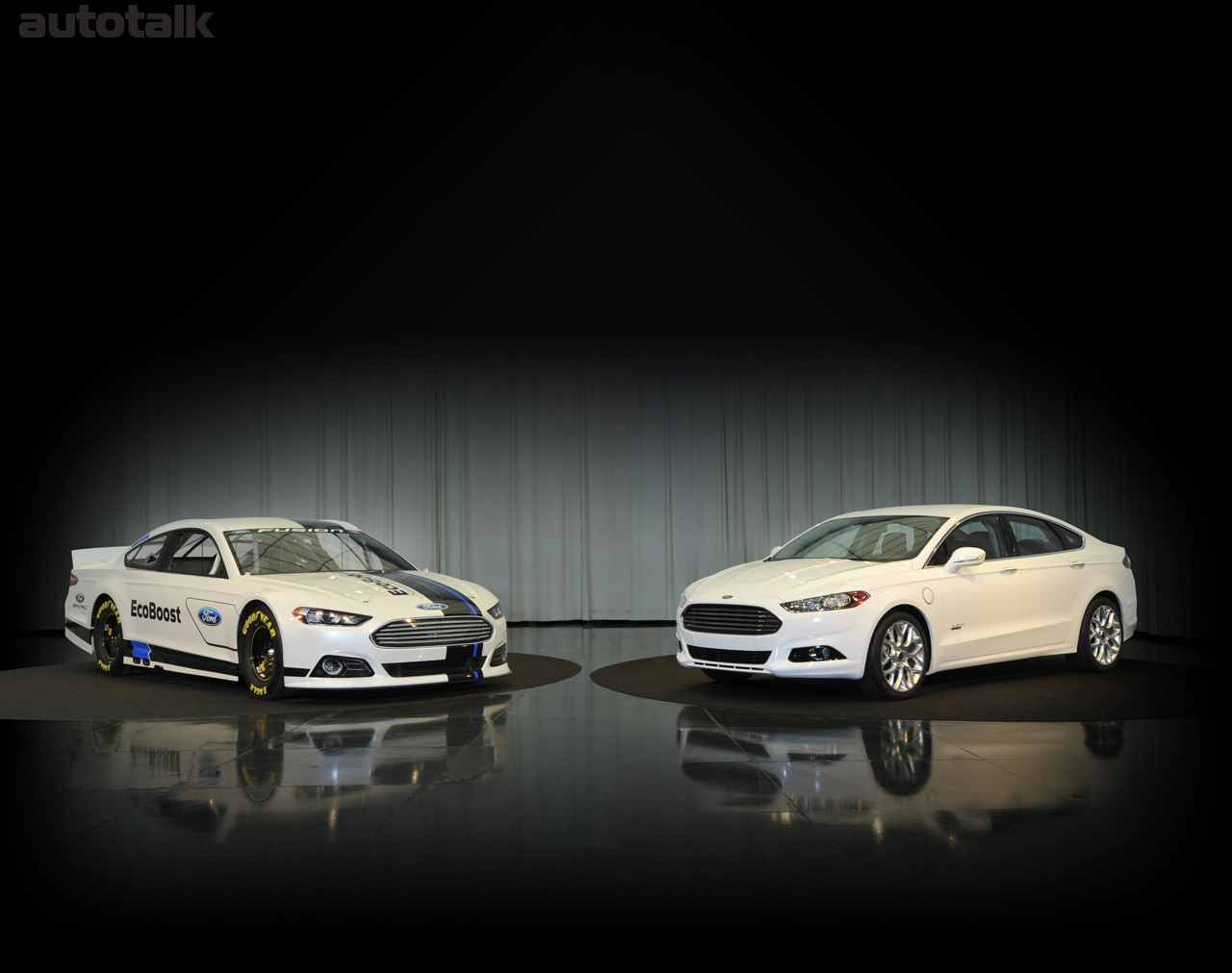 2013 Ford Fusion NASCAR Sprint Cup