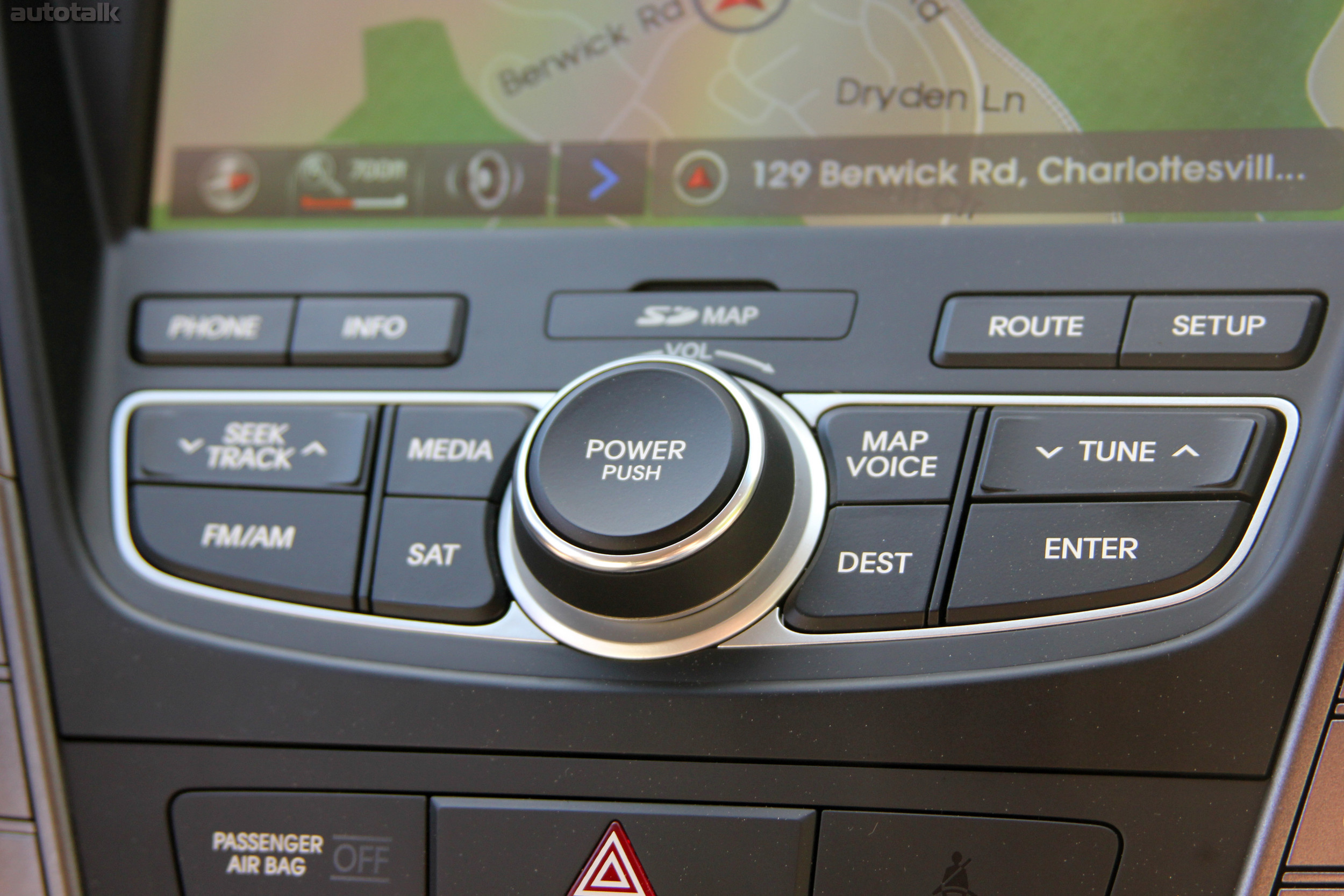 2013 Hyundai Santa Fe Review