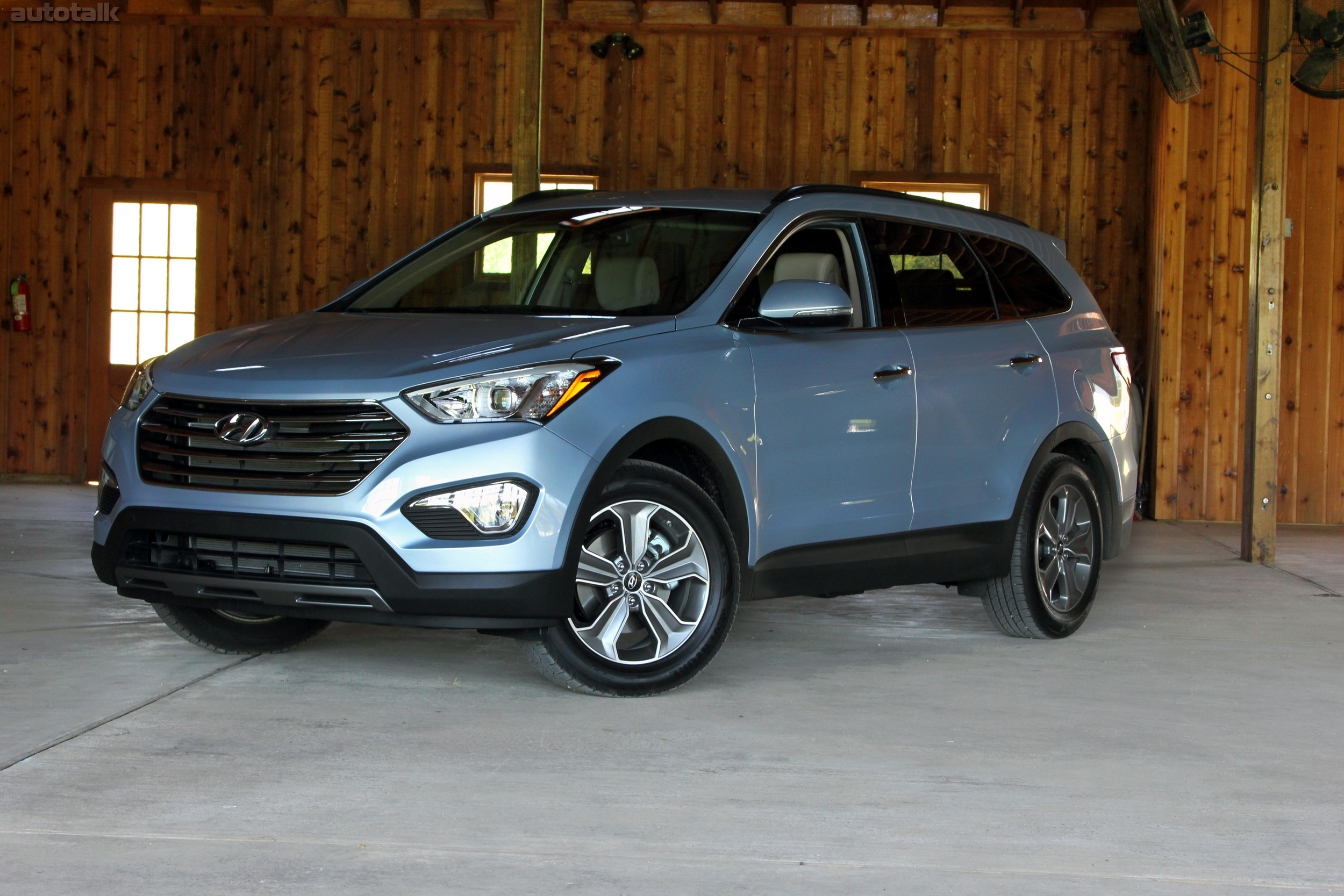 2013 Hyundai Santa Fe Review