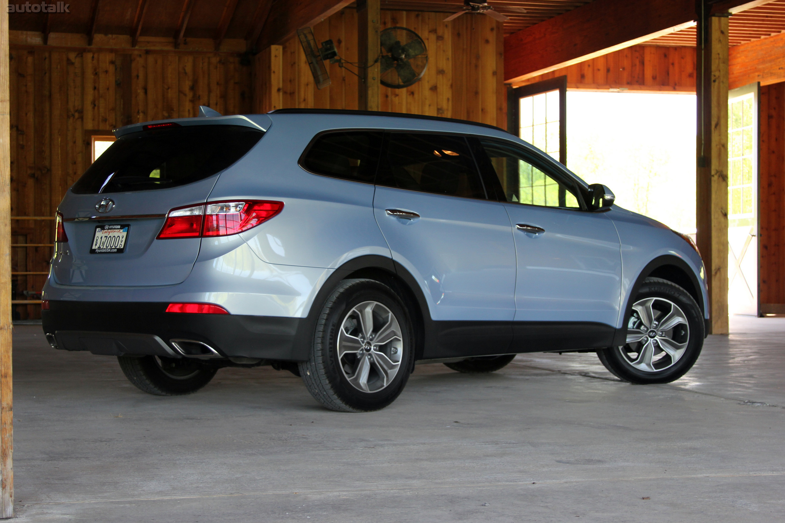 2013 Hyundai Santa Fe Review