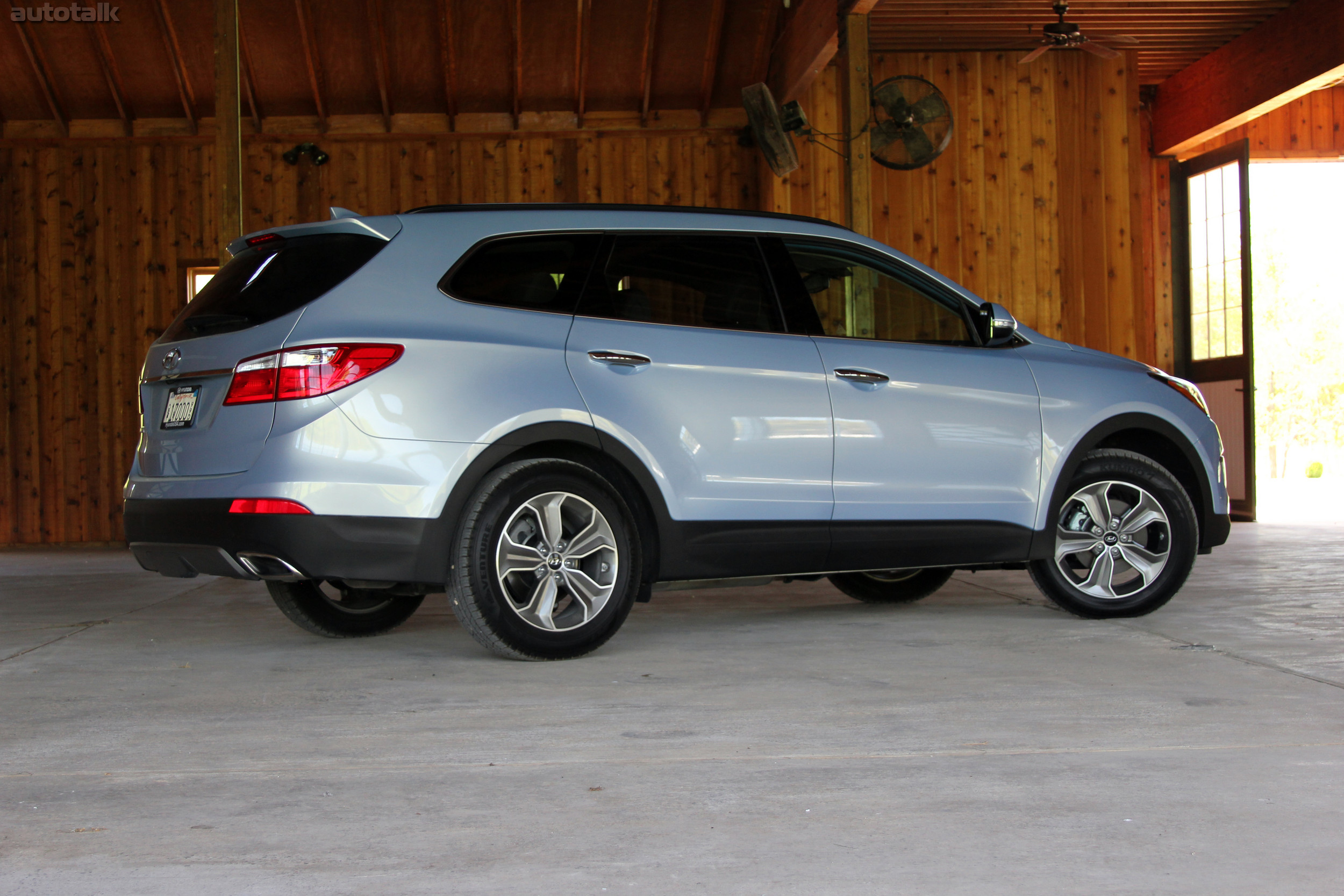 2013 Hyundai Santa Fe Review