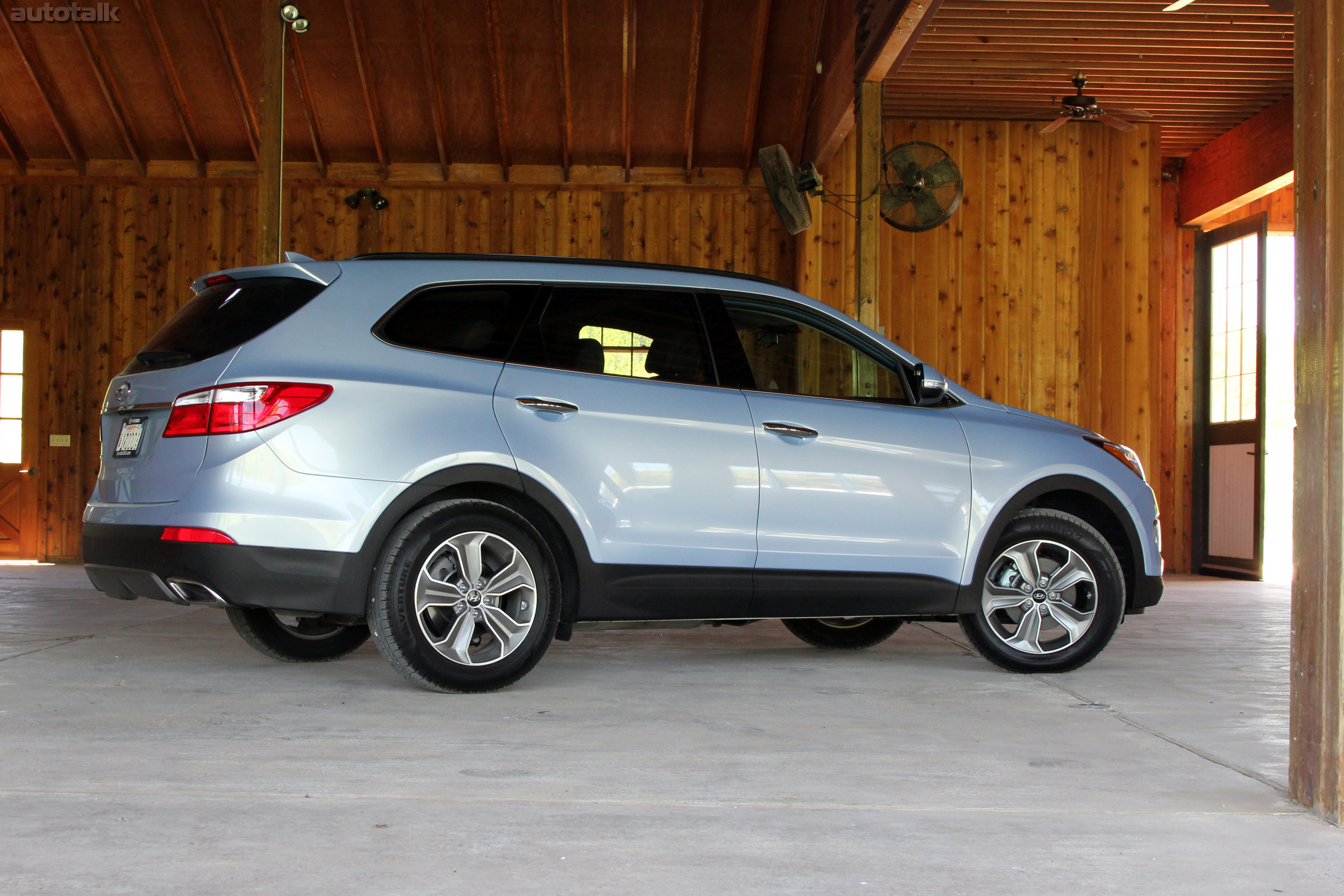 2013 Hyundai Santa Fe Review
