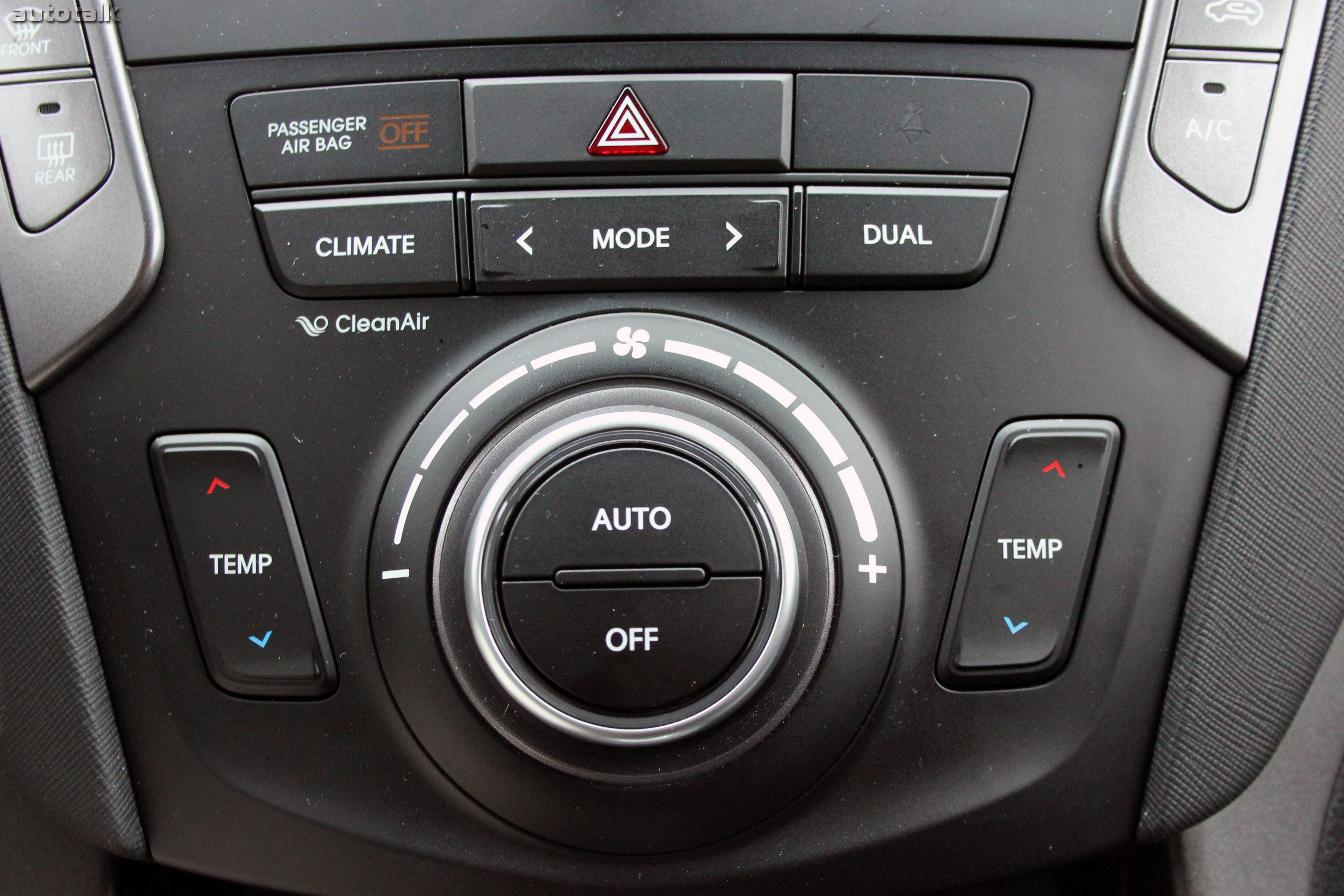 2013 Hyundai Santa Fe Sport Review