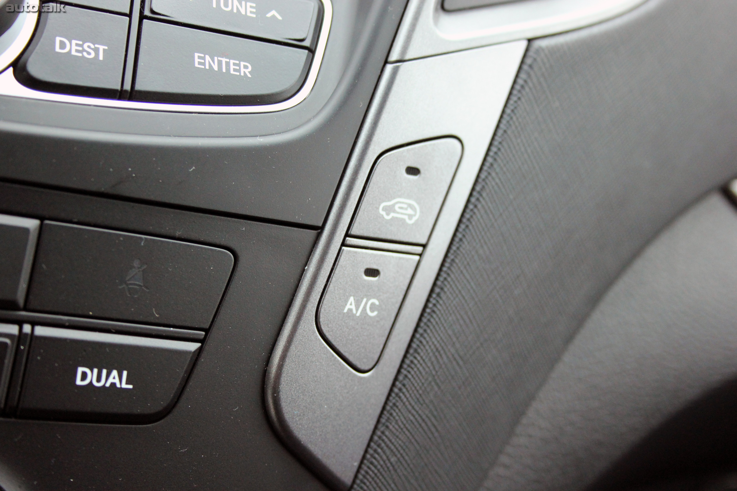 2013 Hyundai Santa Fe Sport Review