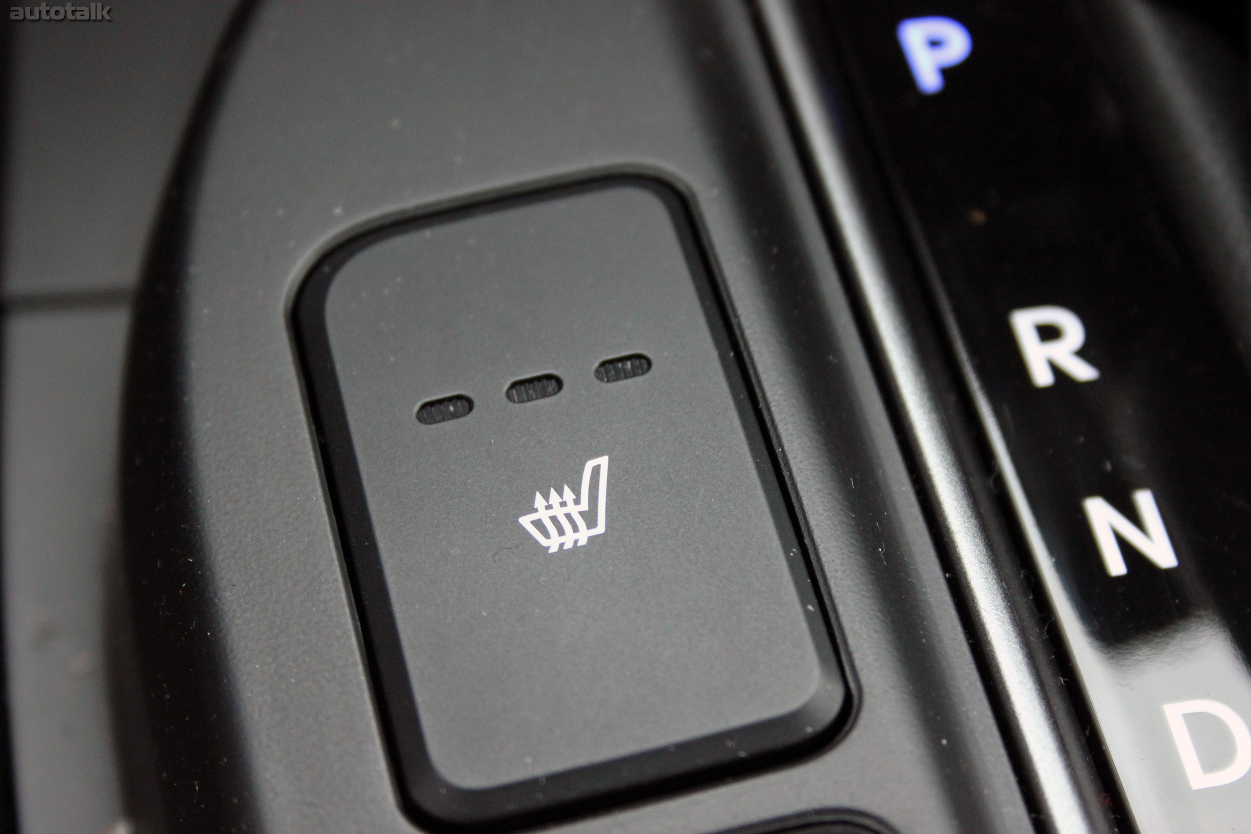 2013 Hyundai Santa Fe Sport Review