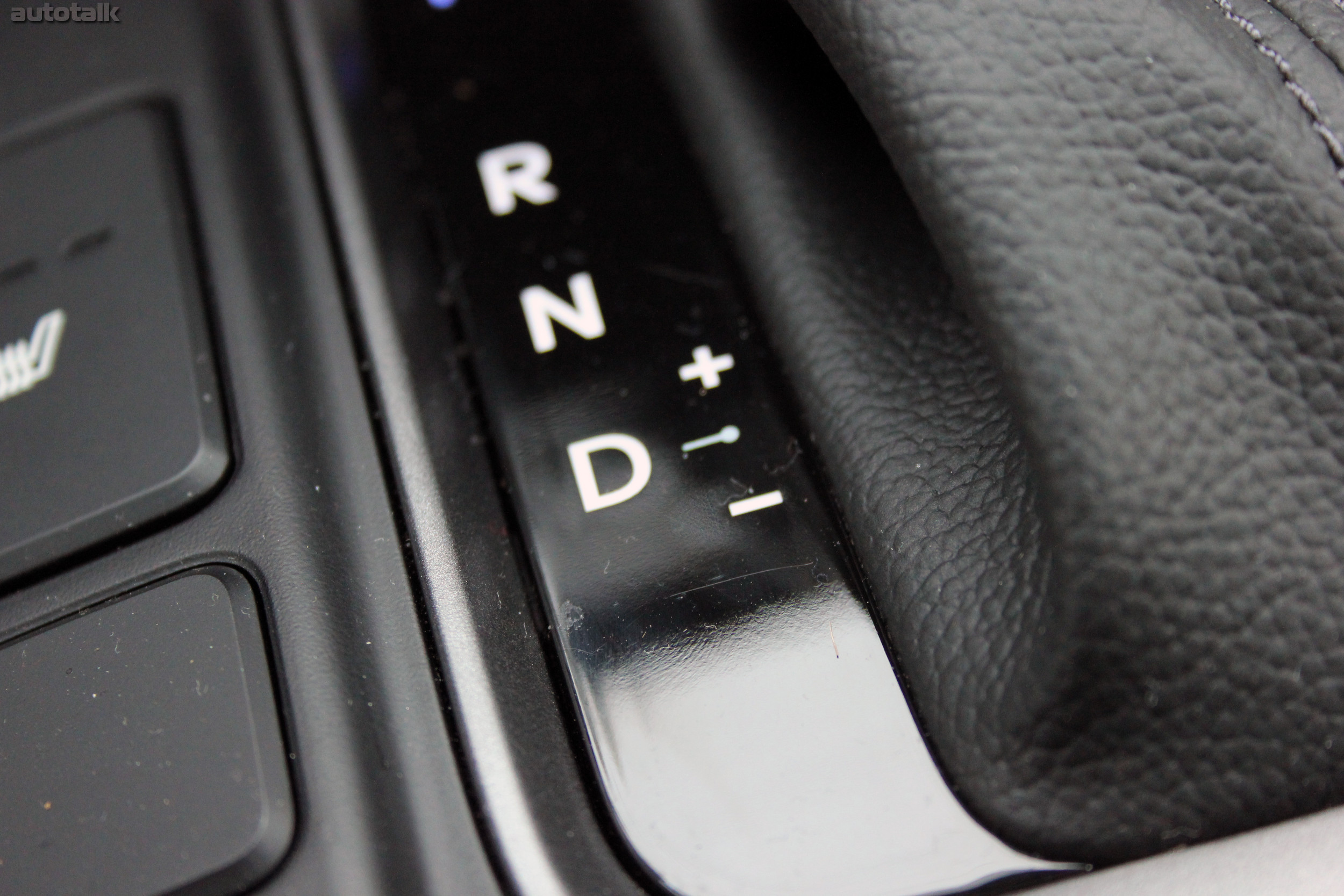 2013 Hyundai Santa Fe Sport Review