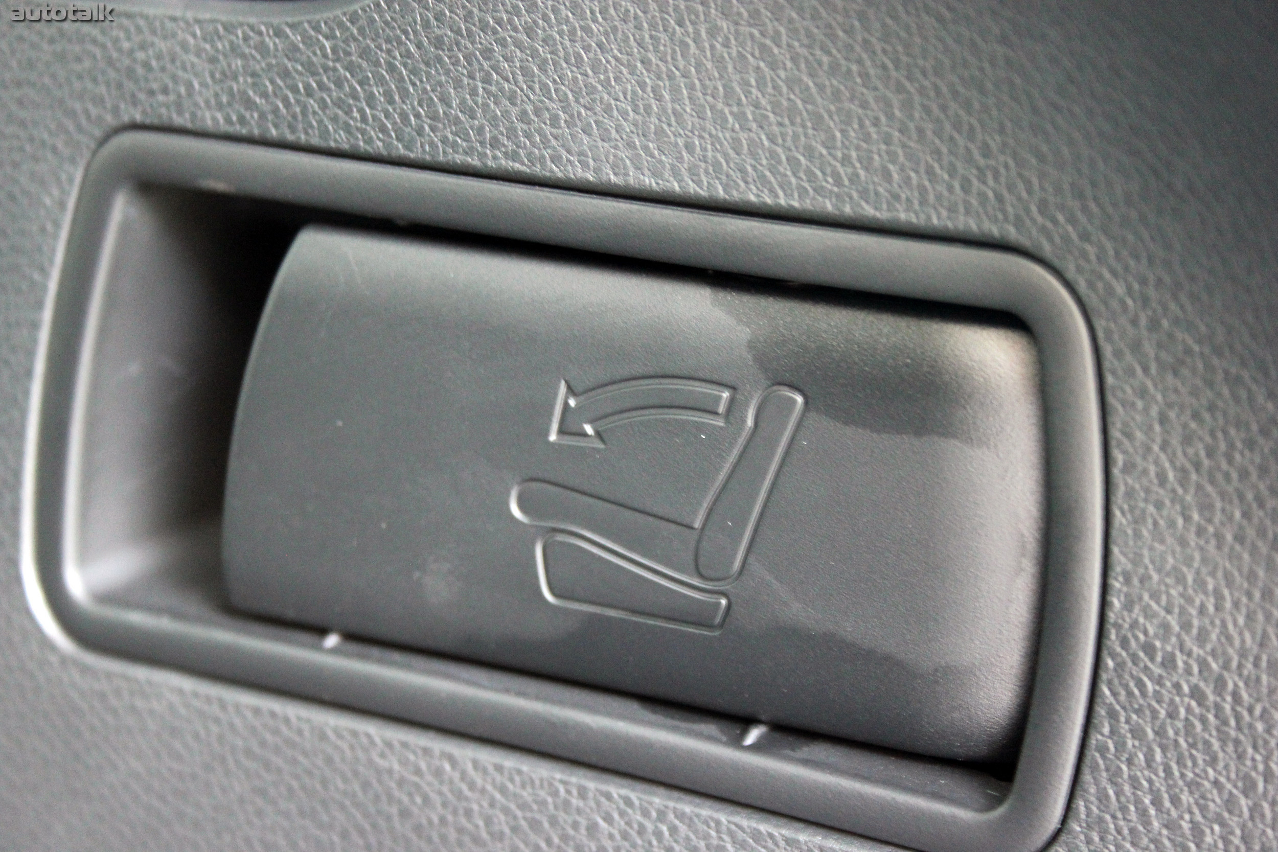 2013 Hyundai Santa Fe Sport Review