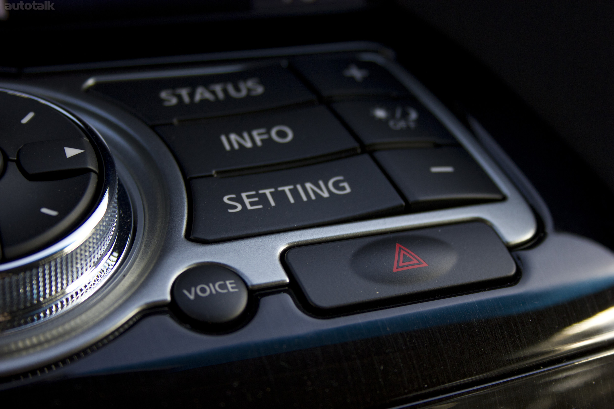 2013 Infiniti FX37 Review