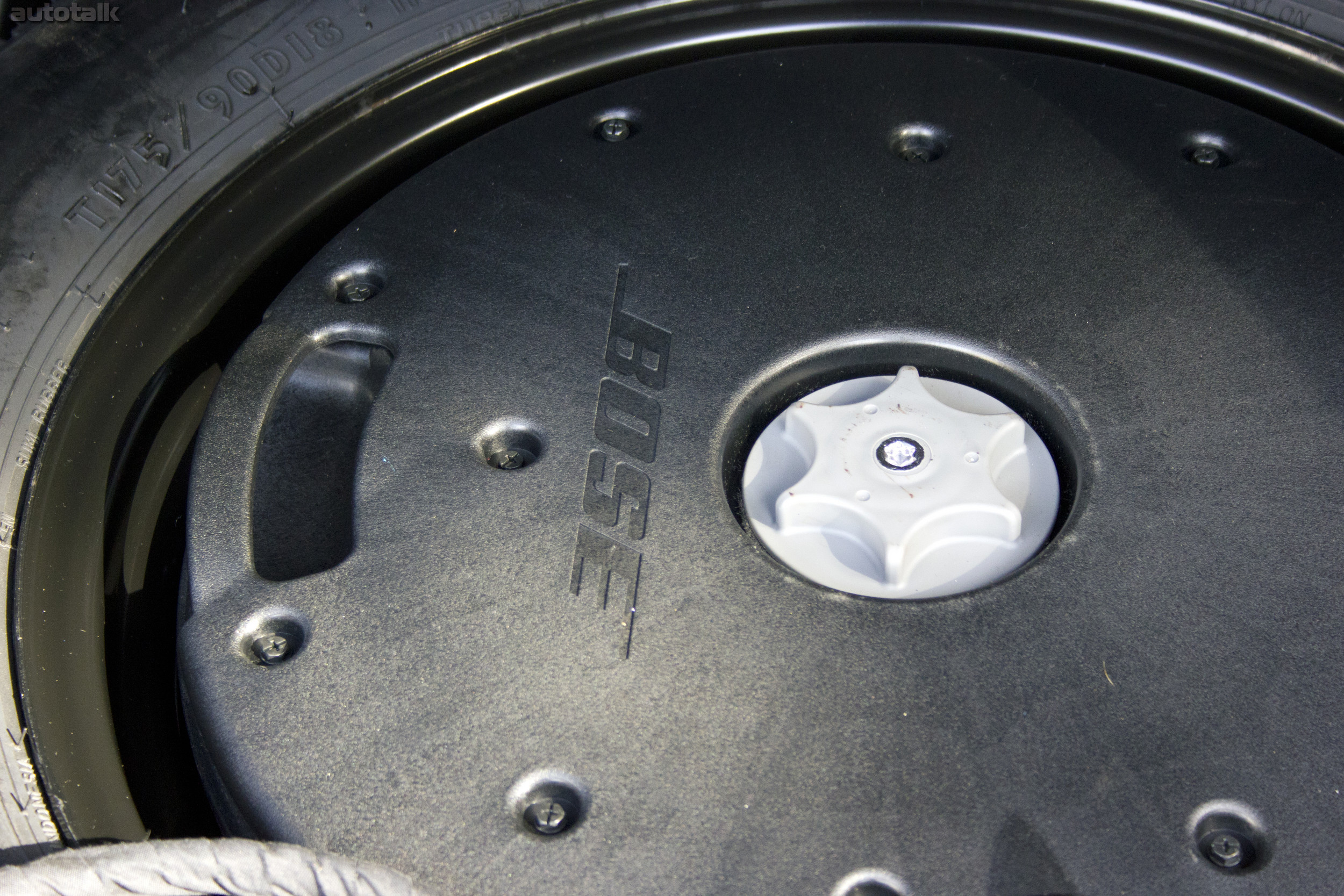 2013 Infiniti FX37 Review