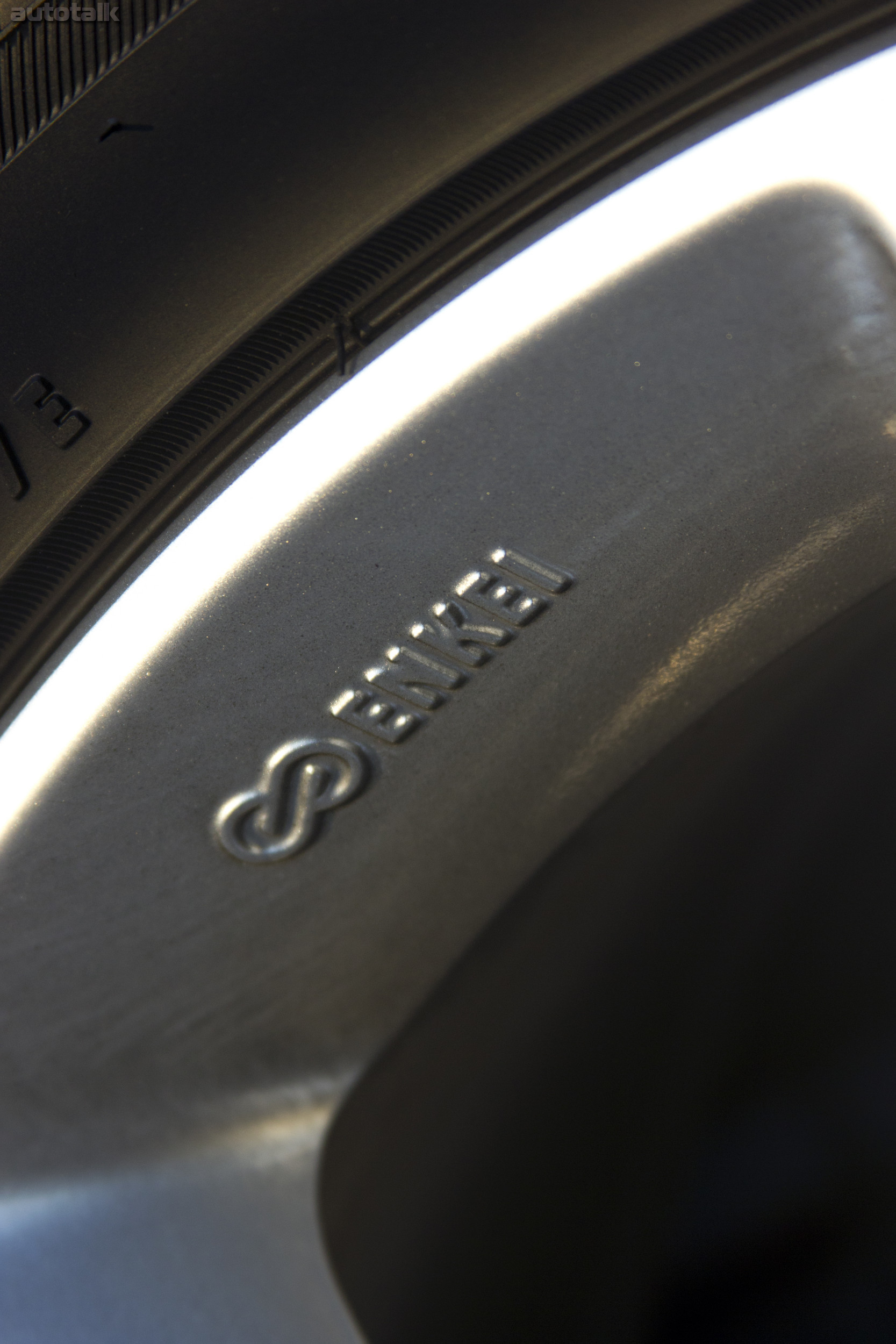 2013 Infiniti FX37 Review