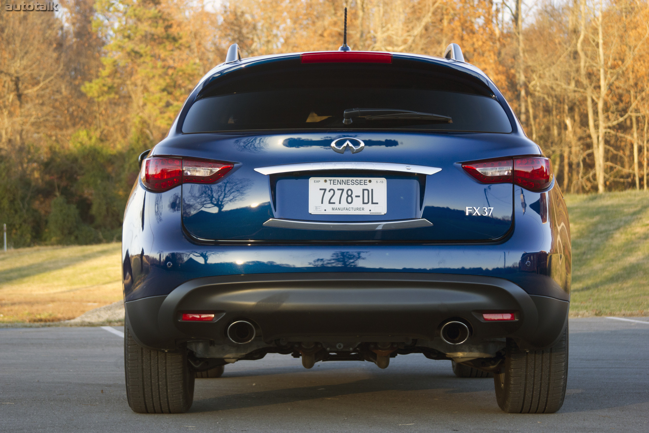 2013 Infiniti FX37 Review