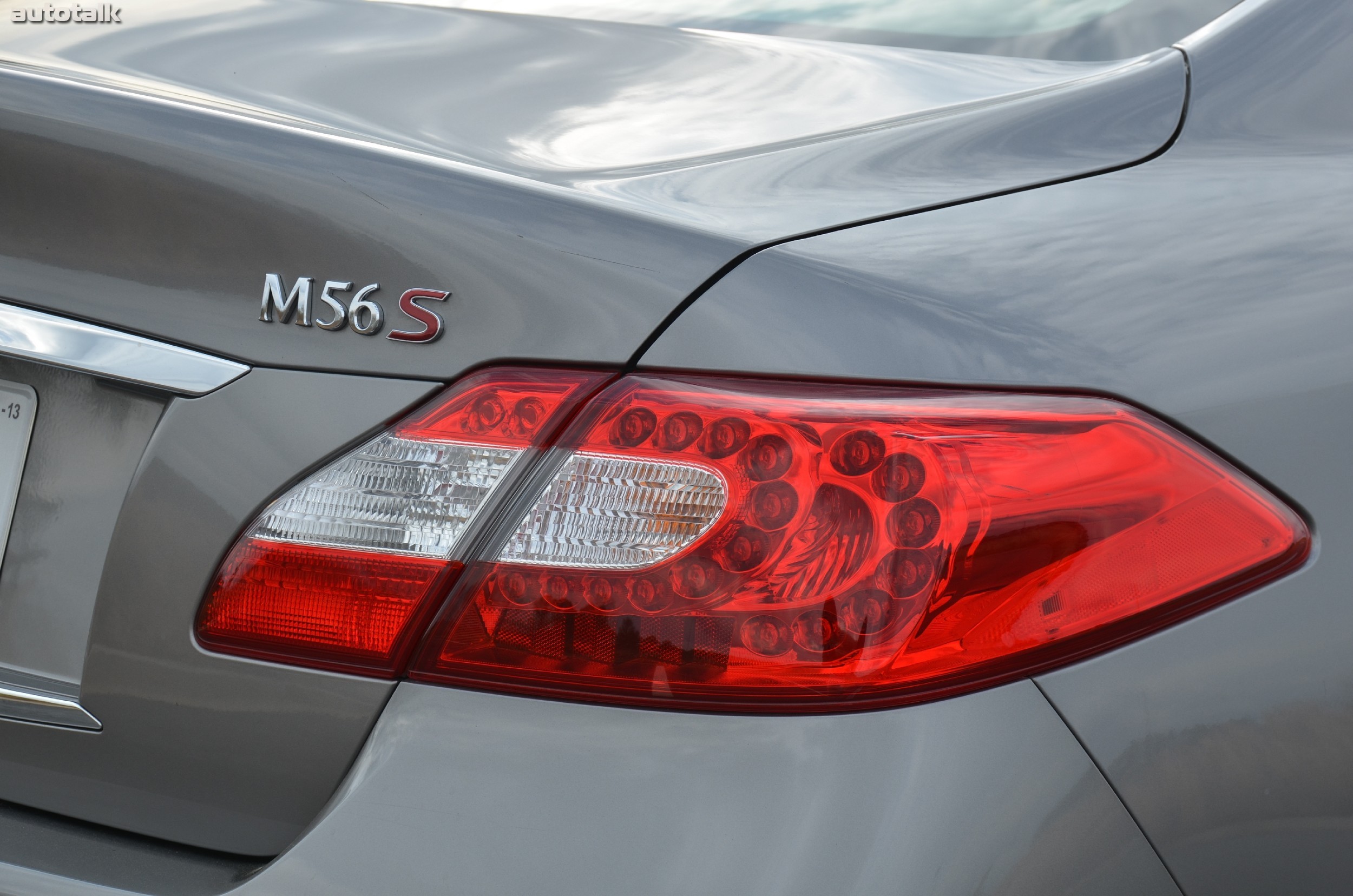 2013 Infiniti M56 Review