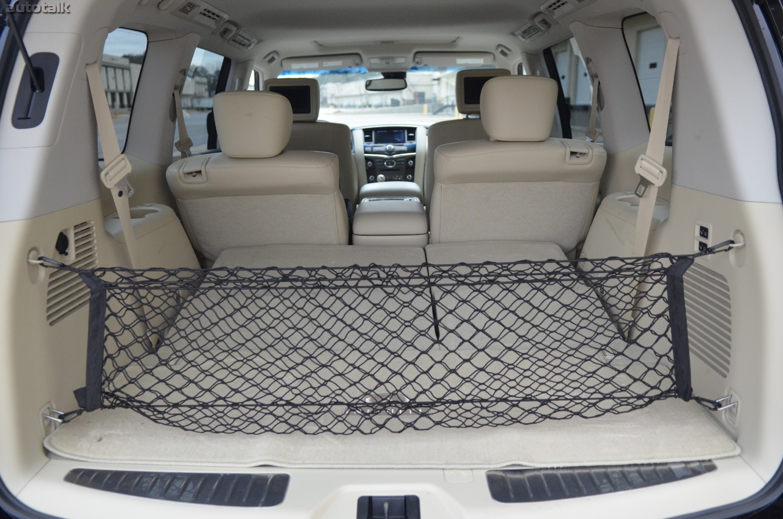 2013 Infiniti QX56 Review