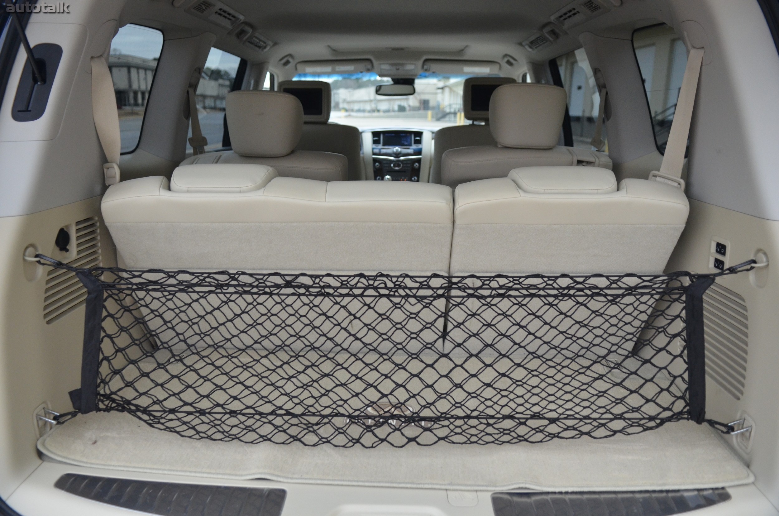 2013 Infiniti QX56 Review