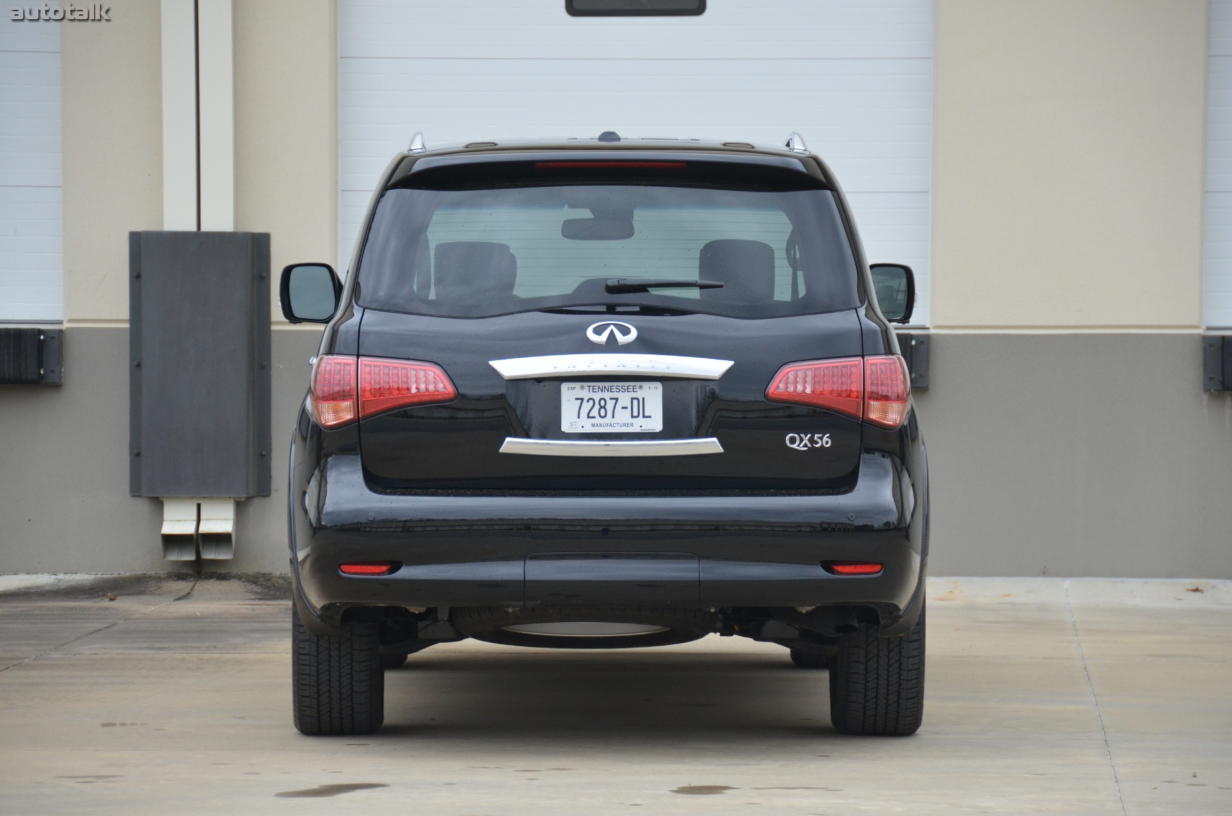 2013 Infiniti QX56 Review