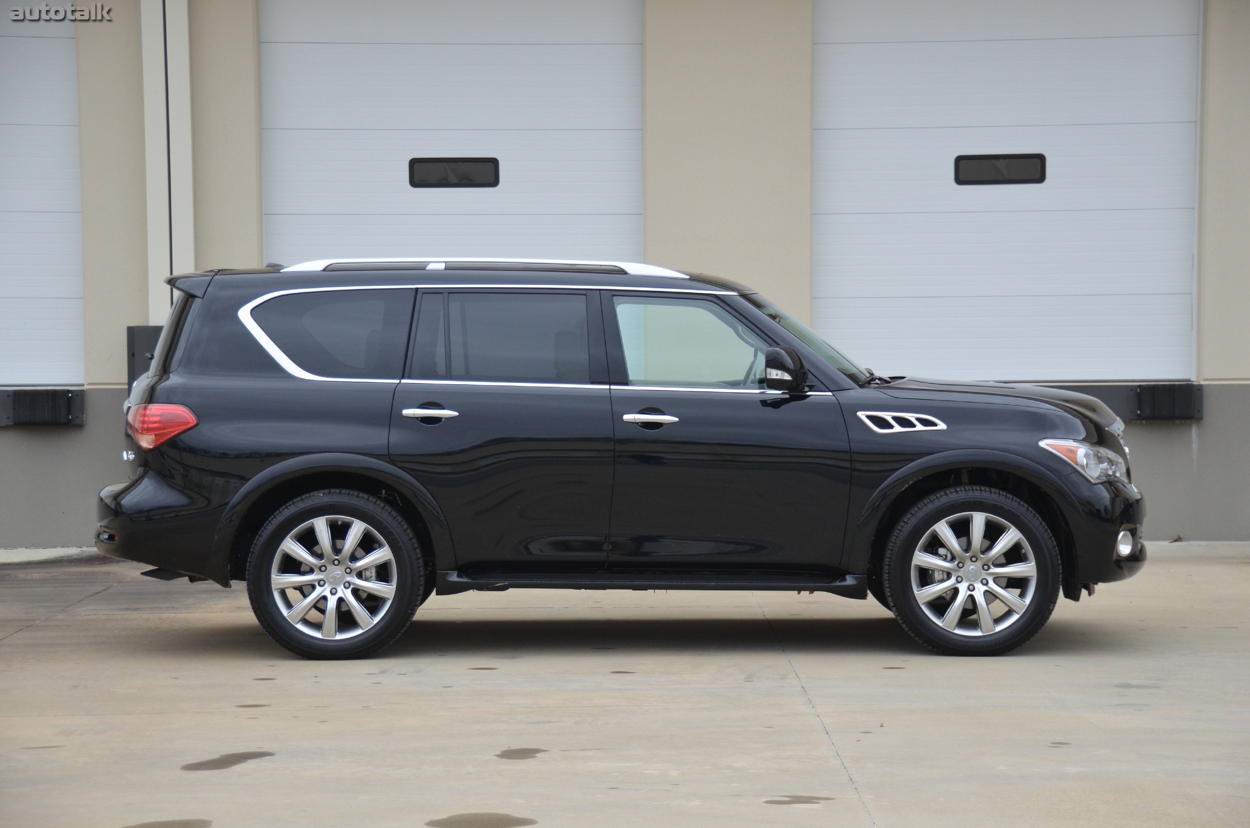 2013 Infiniti QX56 Review