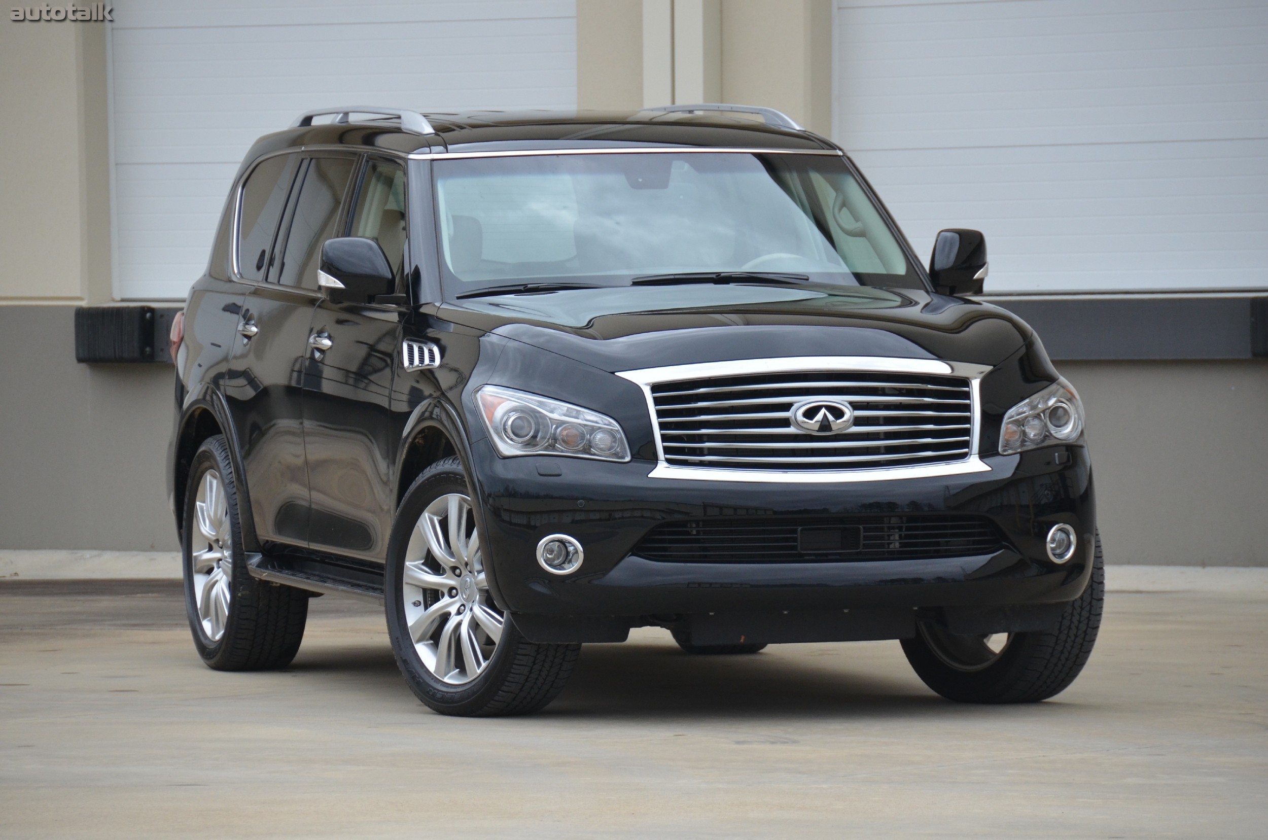2013 Infiniti QX56 Review