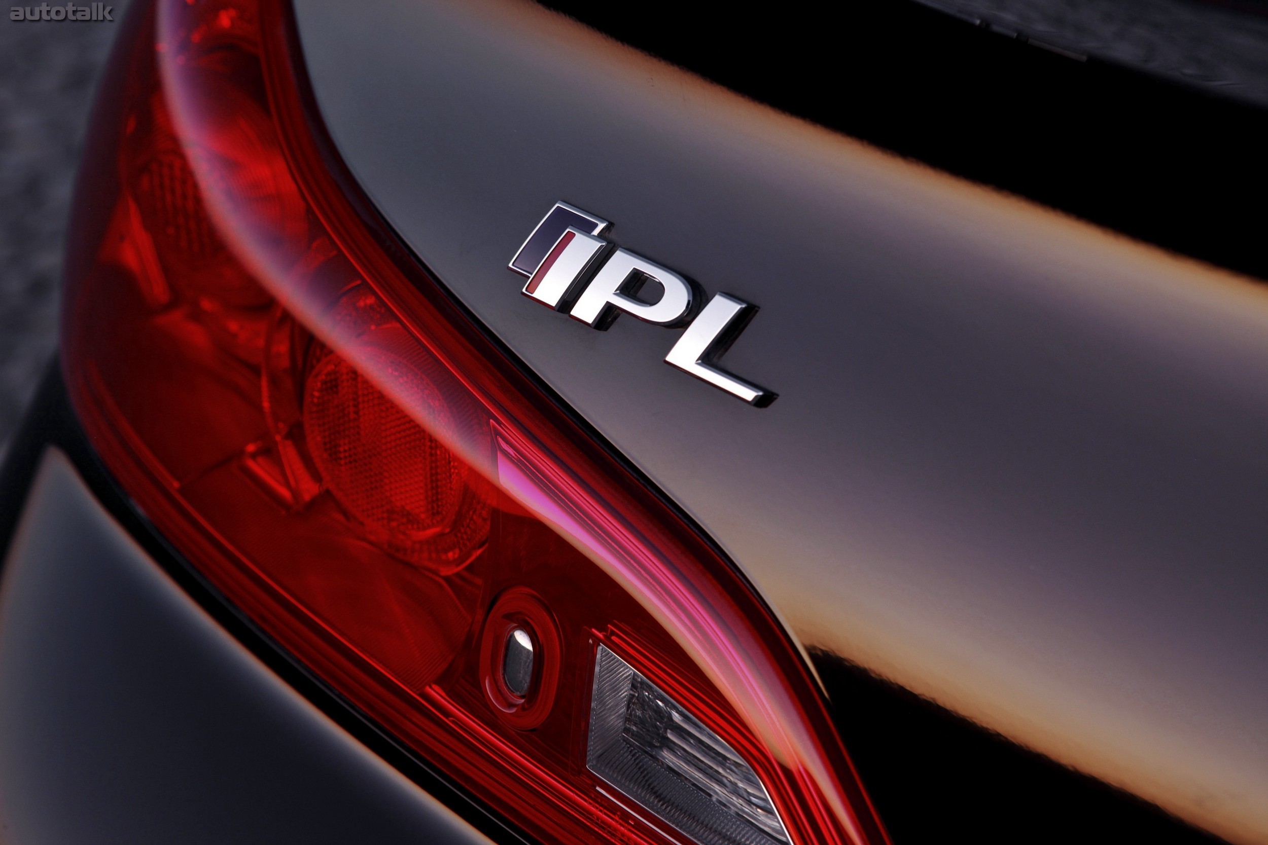 2013 IPL G Convertible