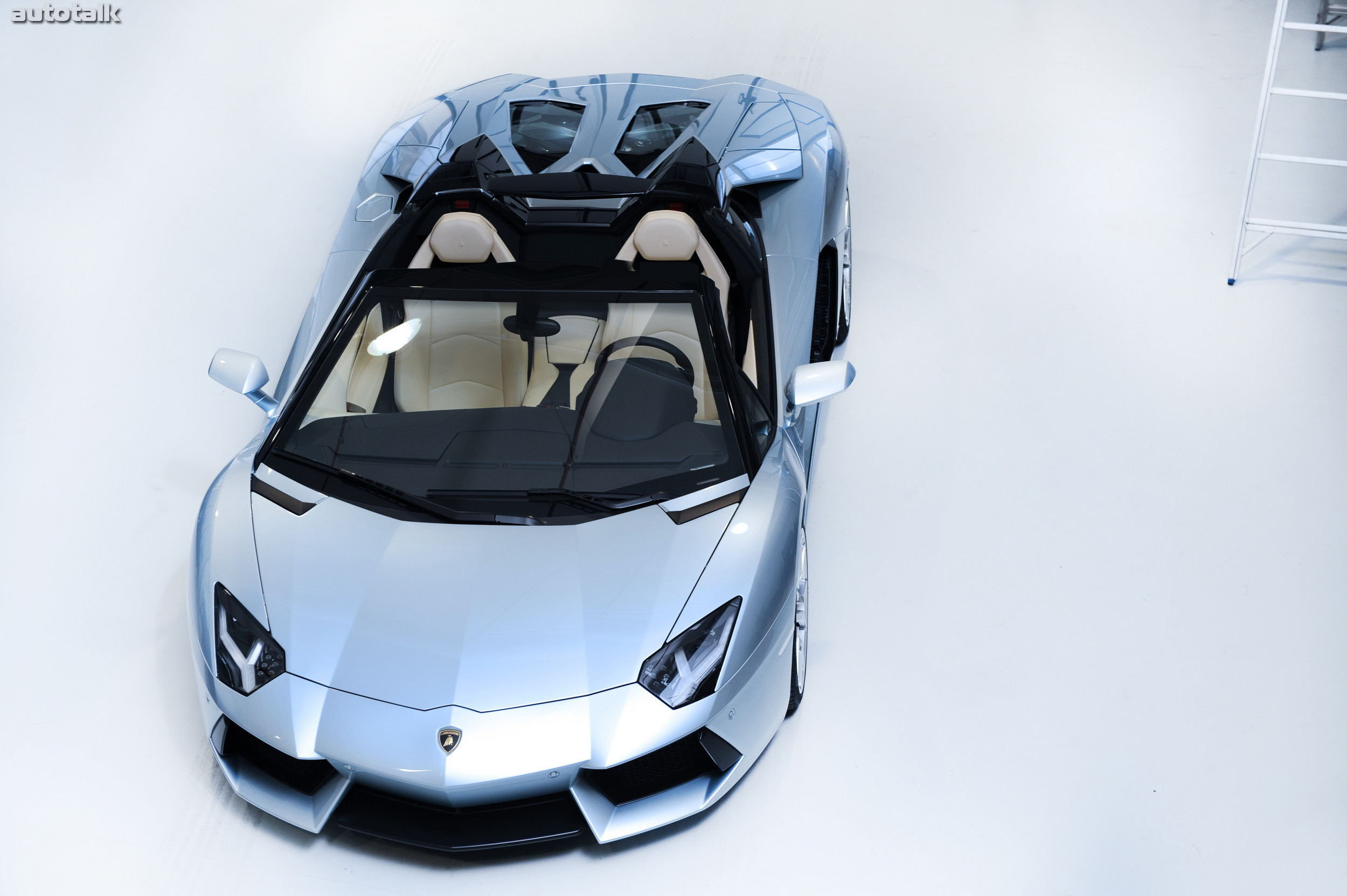 2013 Lamborghini Aventador Roadster