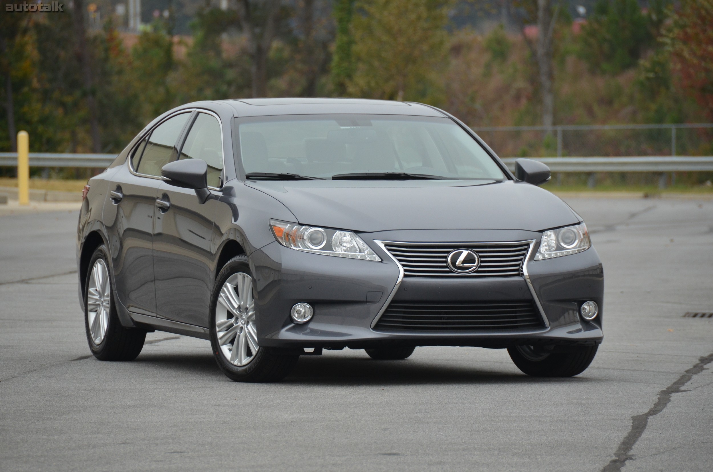 2013 Lexus ES 350 Review