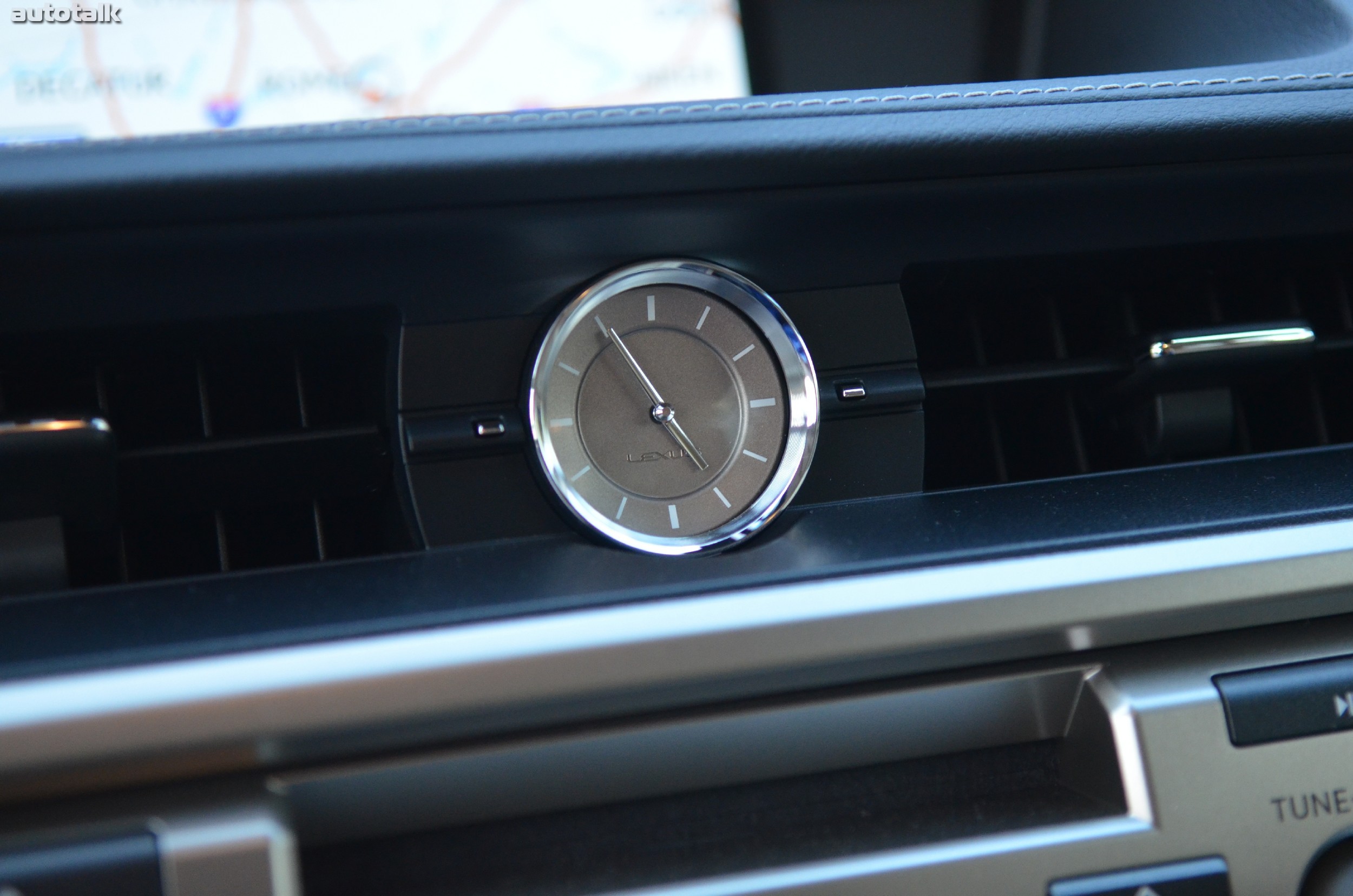 2013 Lexus ES Hybrid Review