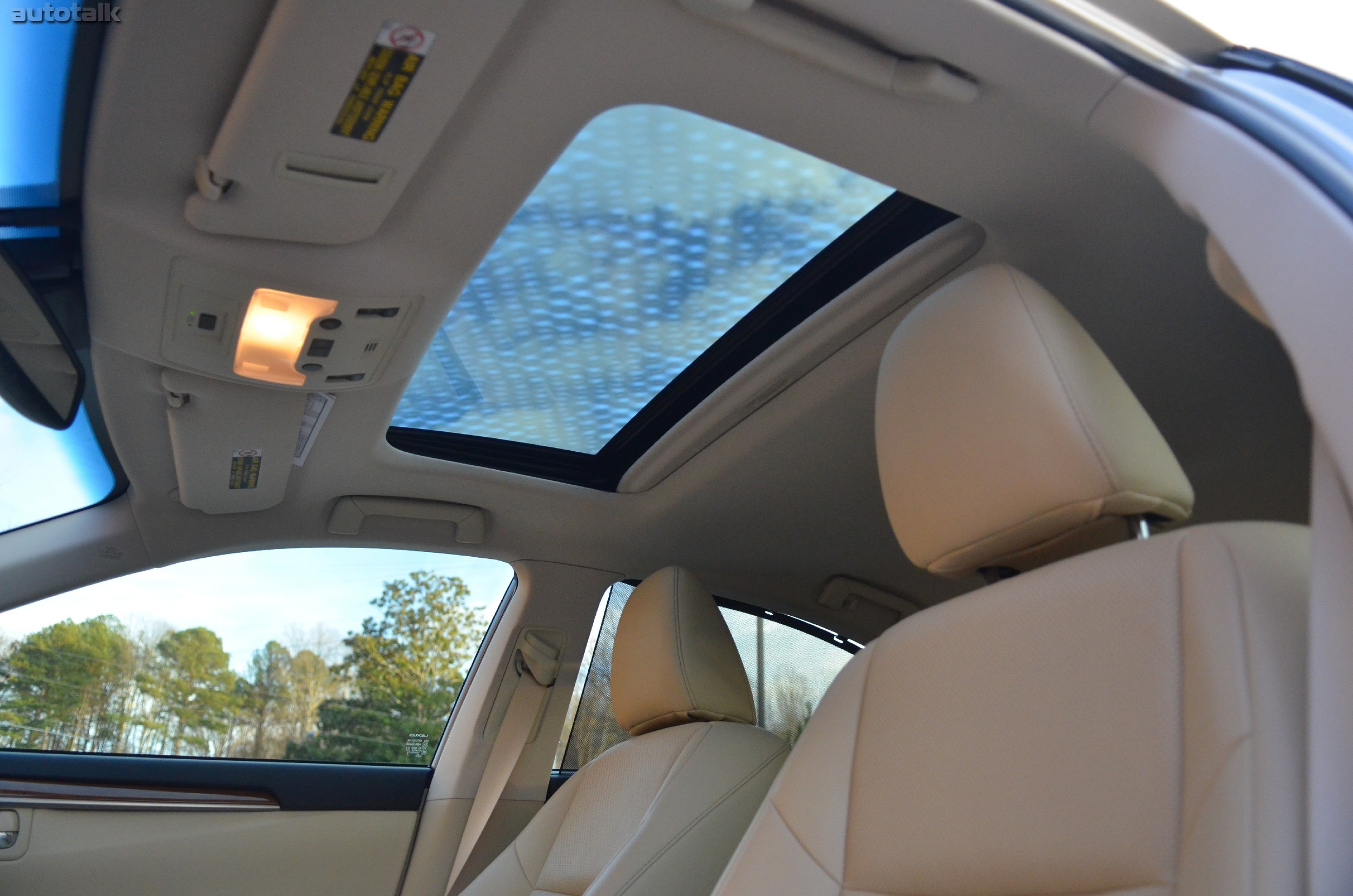 2013 Lexus ES Hybrid Review