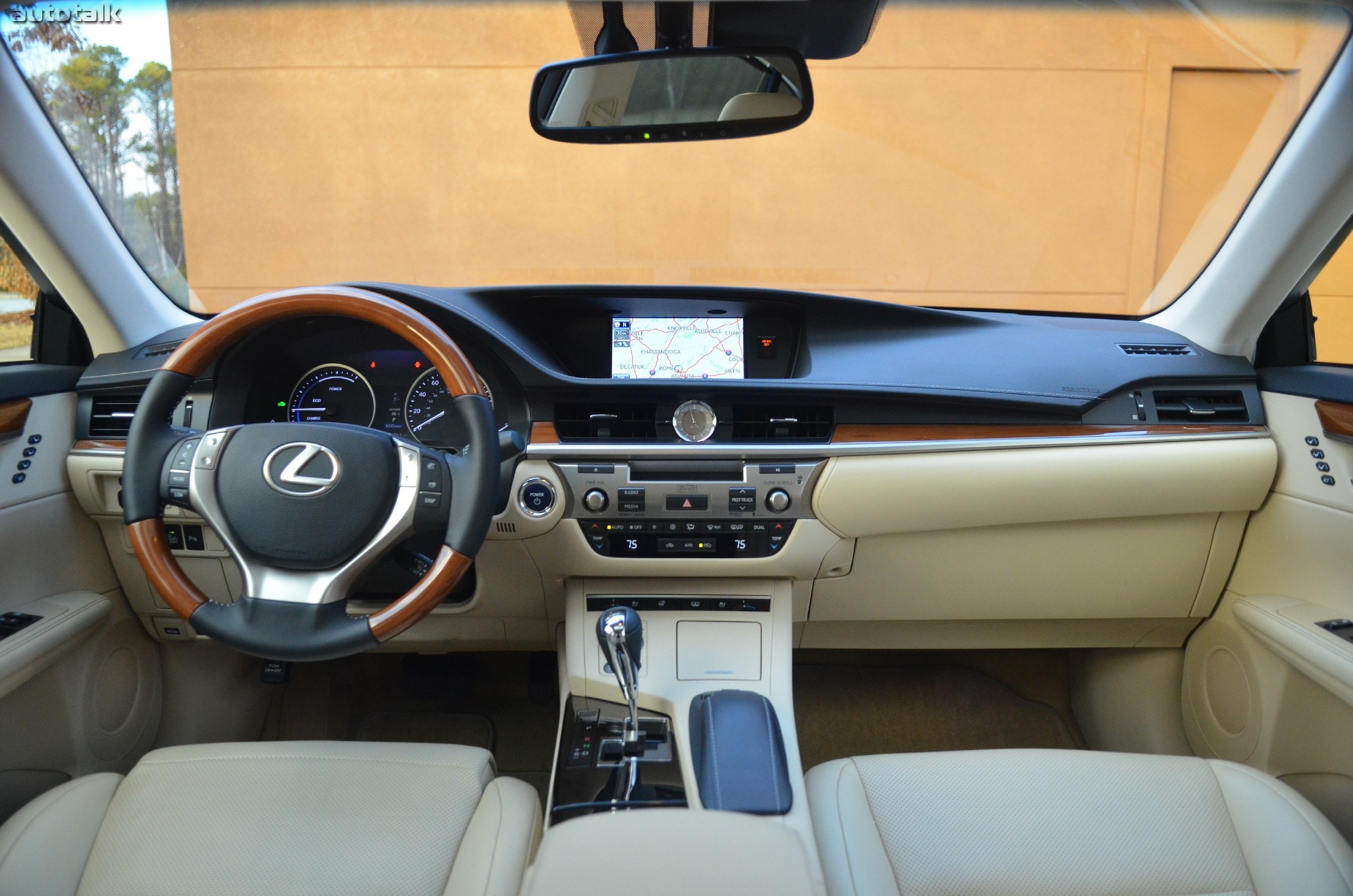 2013 Lexus ES Hybrid Review