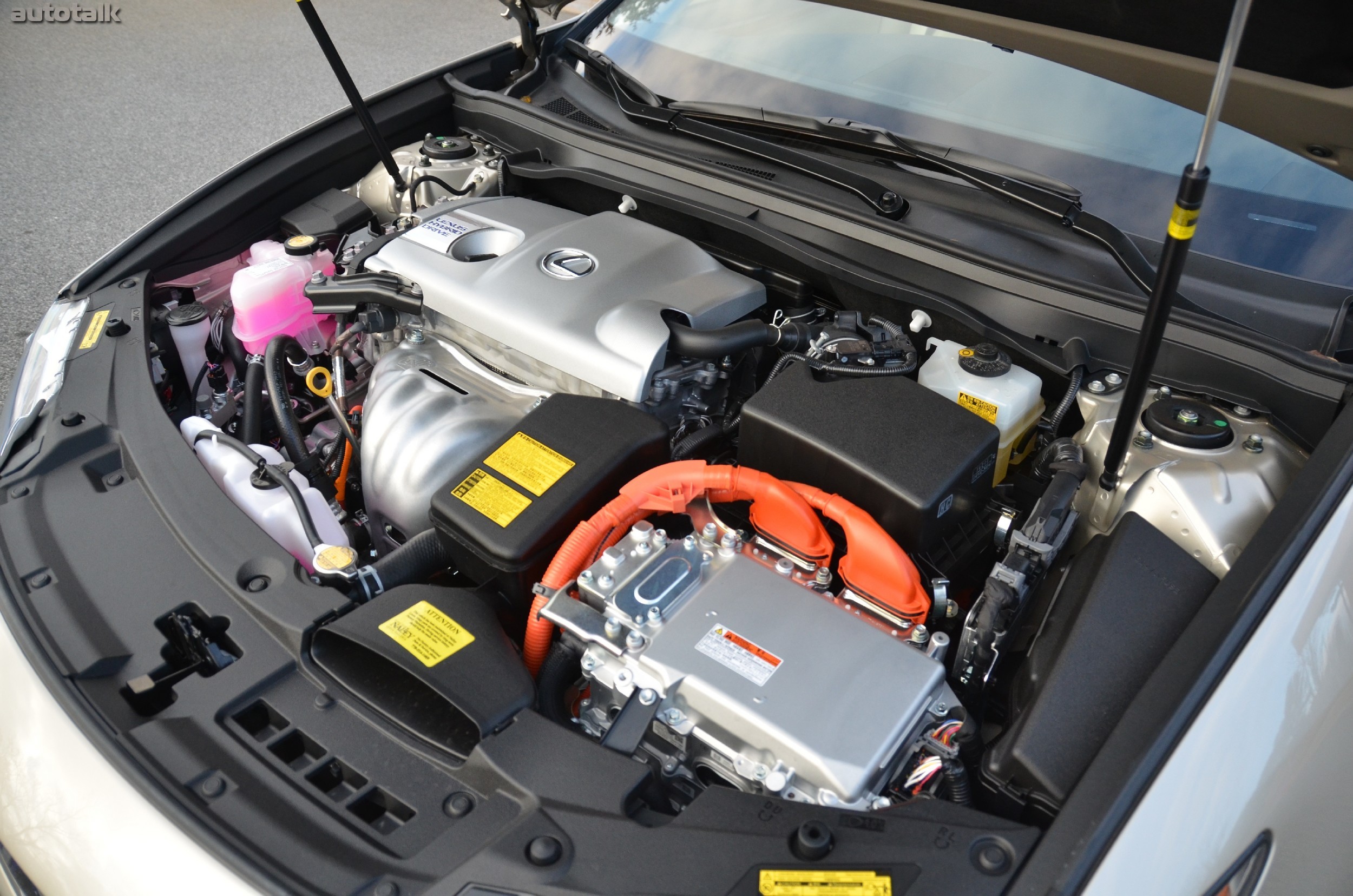 2013 Lexus ES Hybrid Review