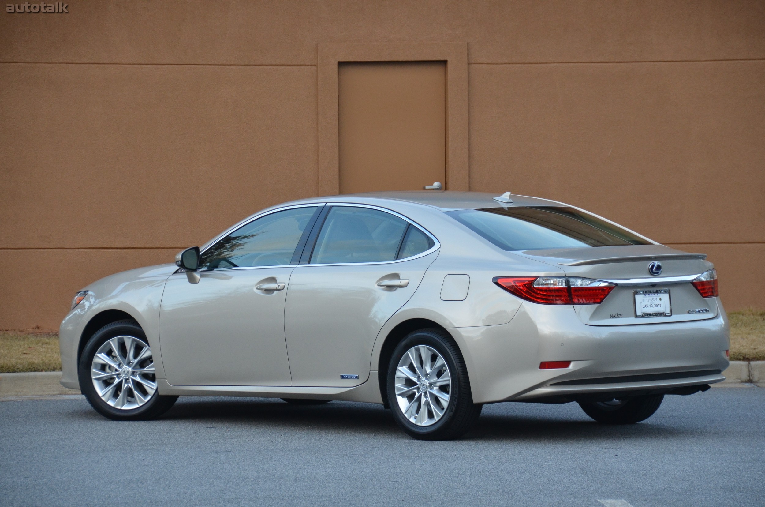 2013 Lexus ES Hybrid Review