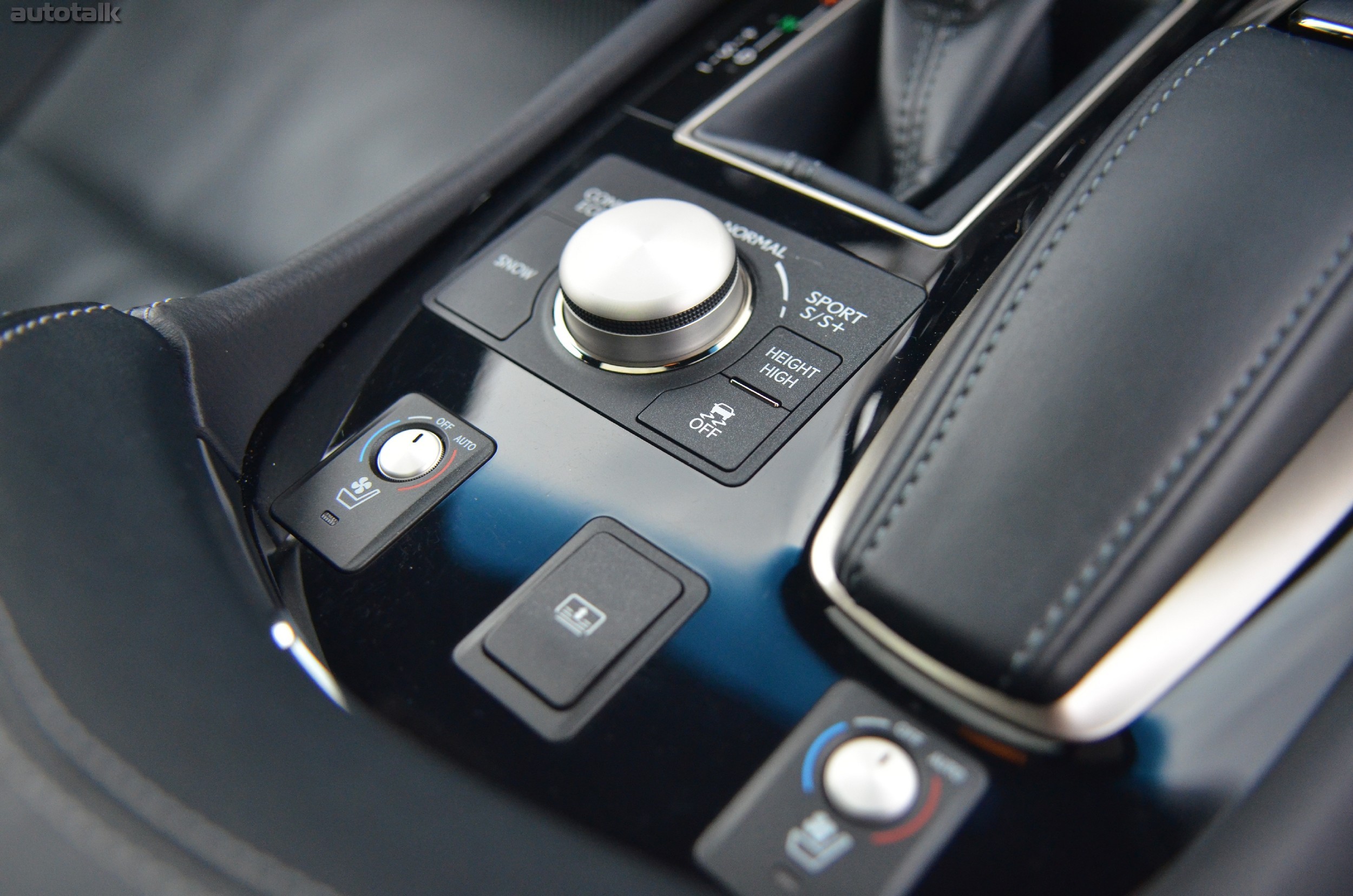 2013 Lexus LS 460 Review