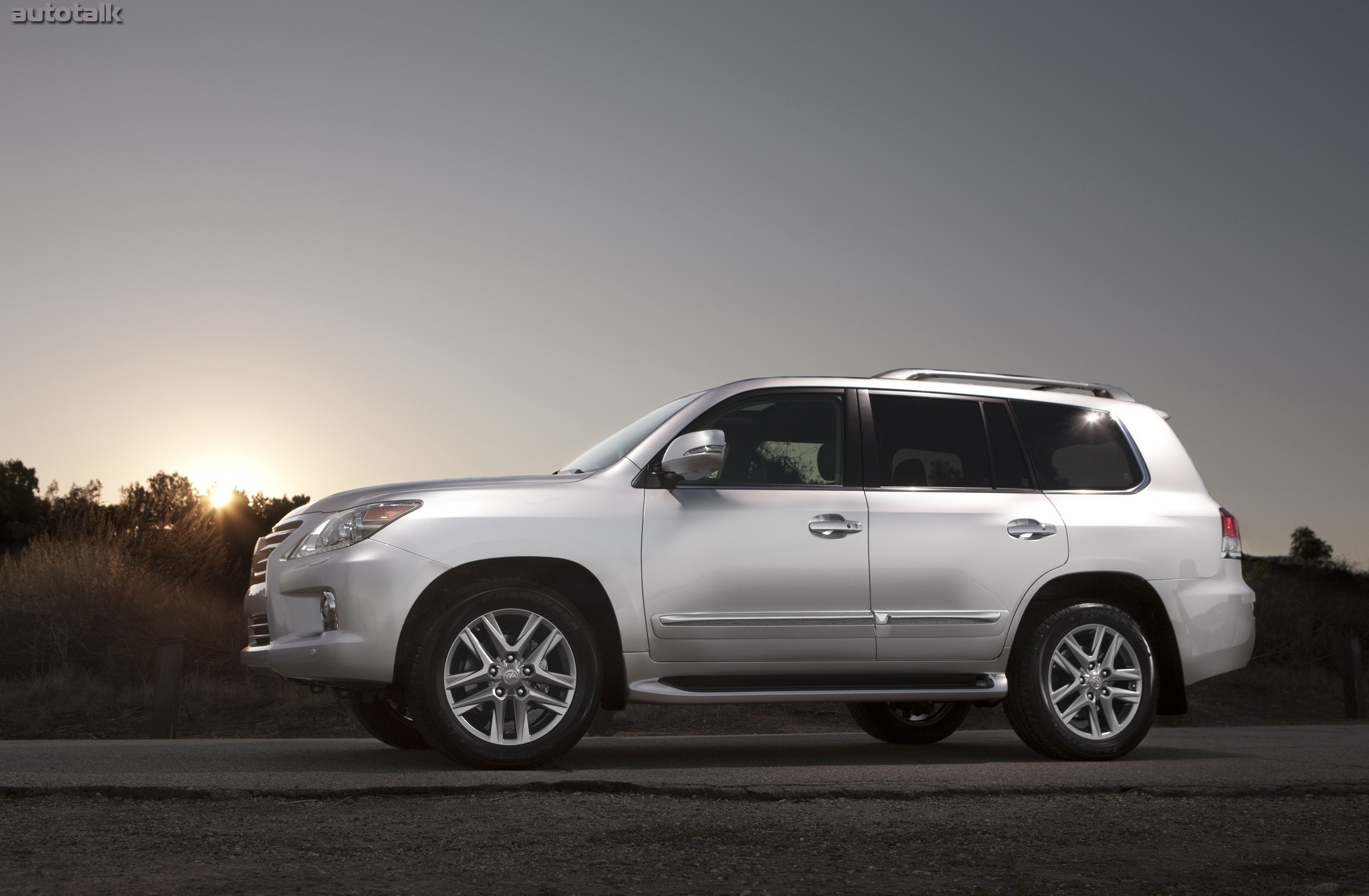 2013 Lexus LX 570