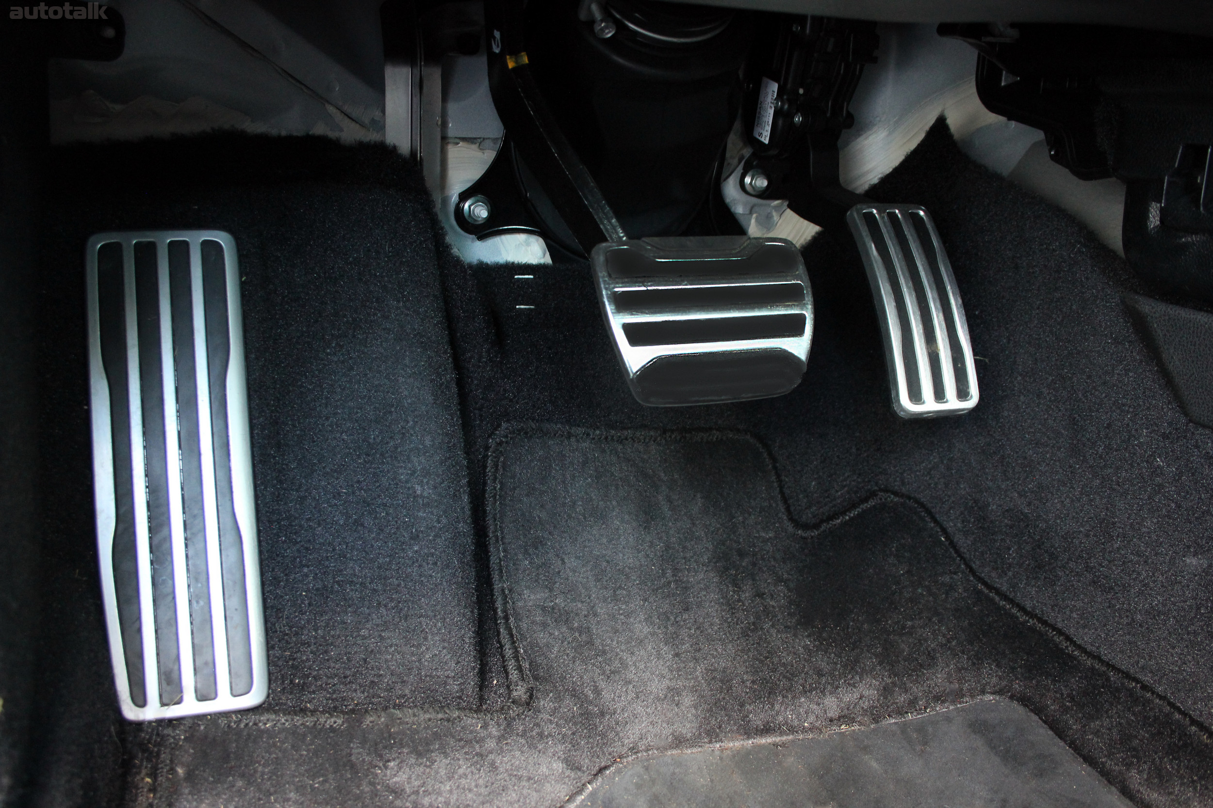 2013 Nissan GT-R Black Edition Review