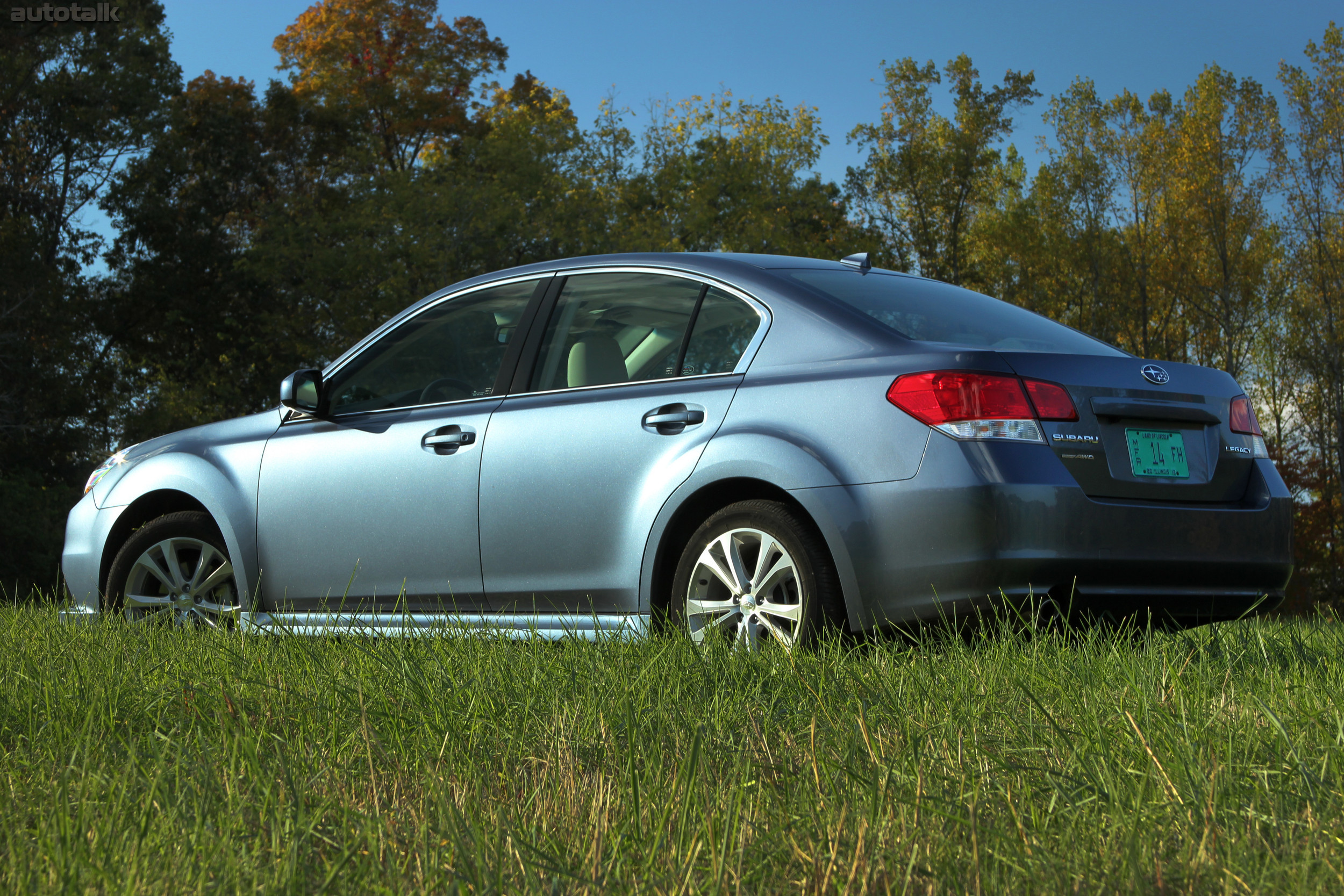 2013 Subaru Legacy 2.5i Premium Review