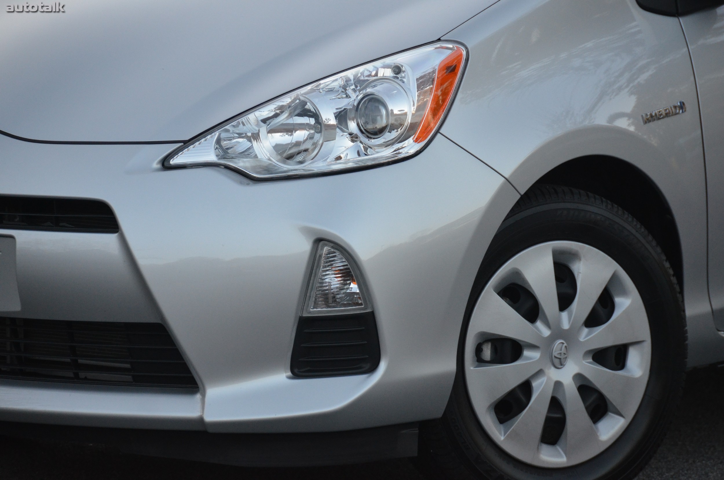 2013 Toyota Prius c Review