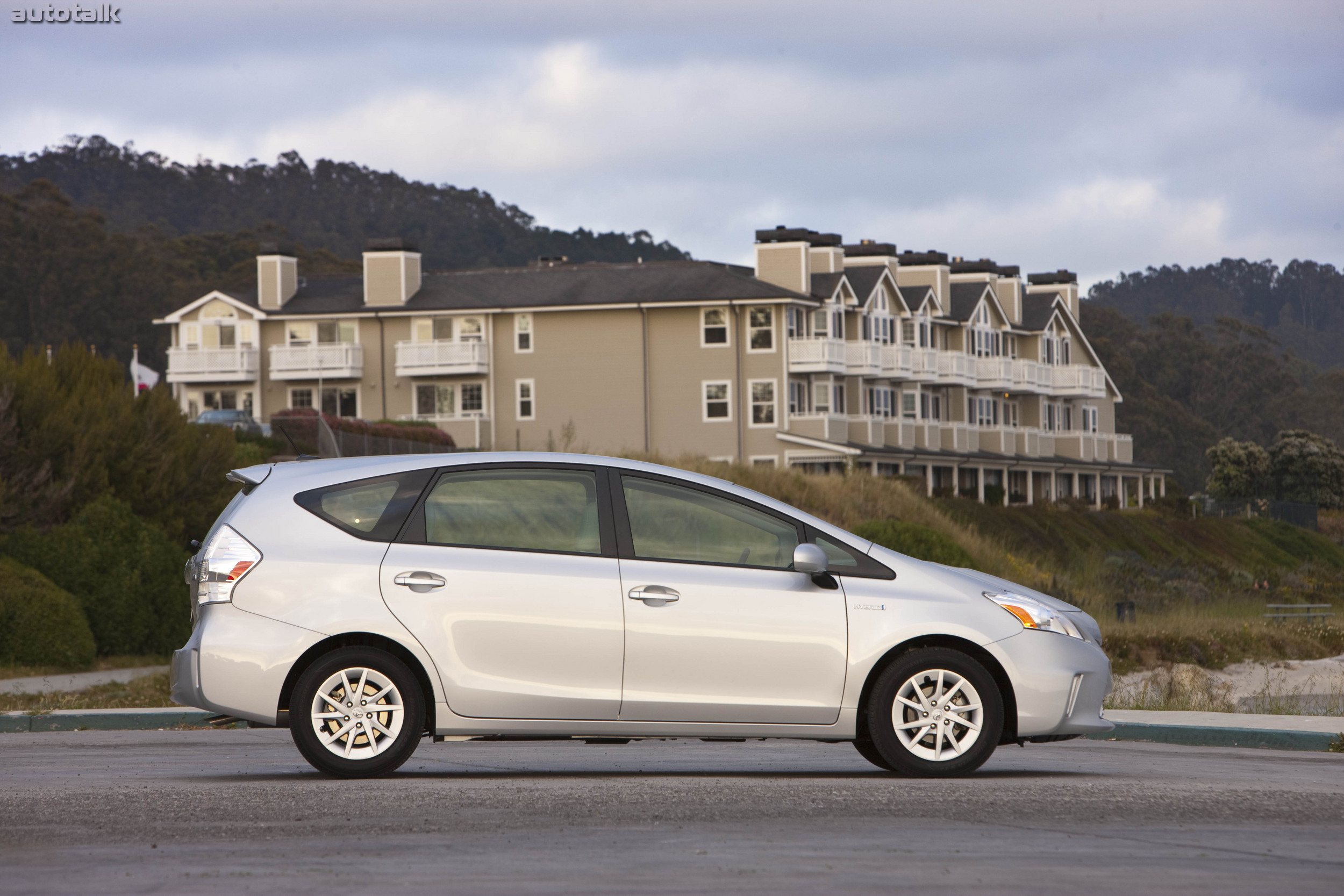 2013 Toyota Prius v
