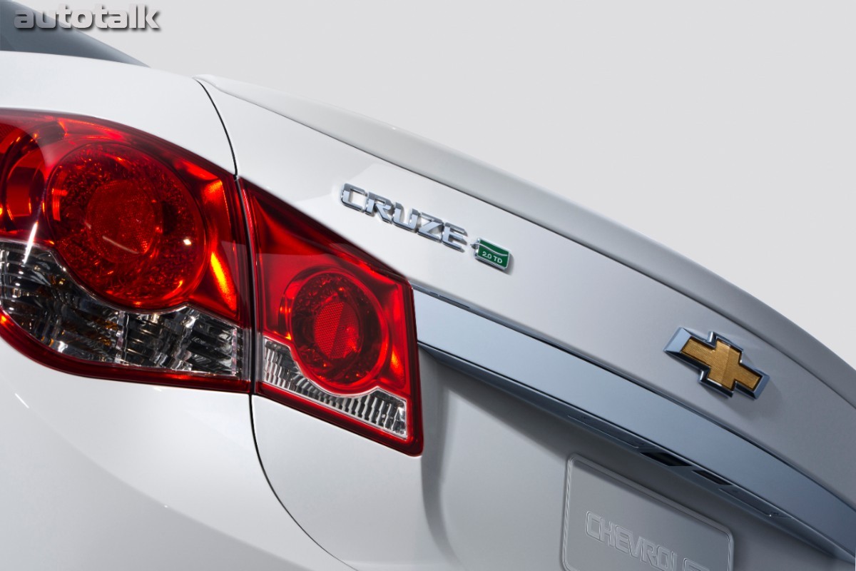 2014-Chevrolet-Cruze-TD-003