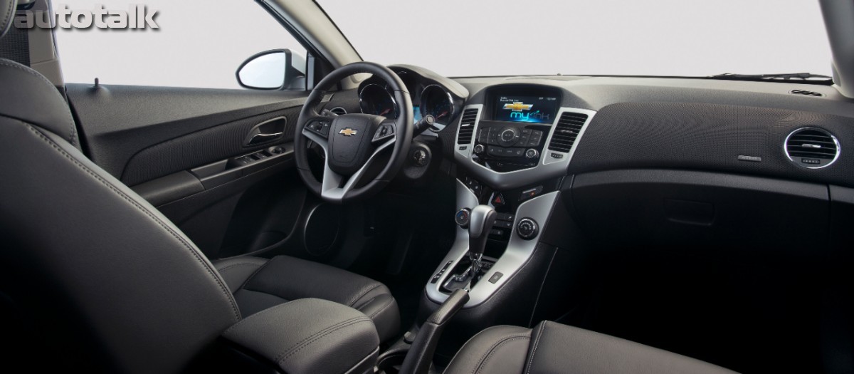 2014-Chevrolet-Cruze-TD-005