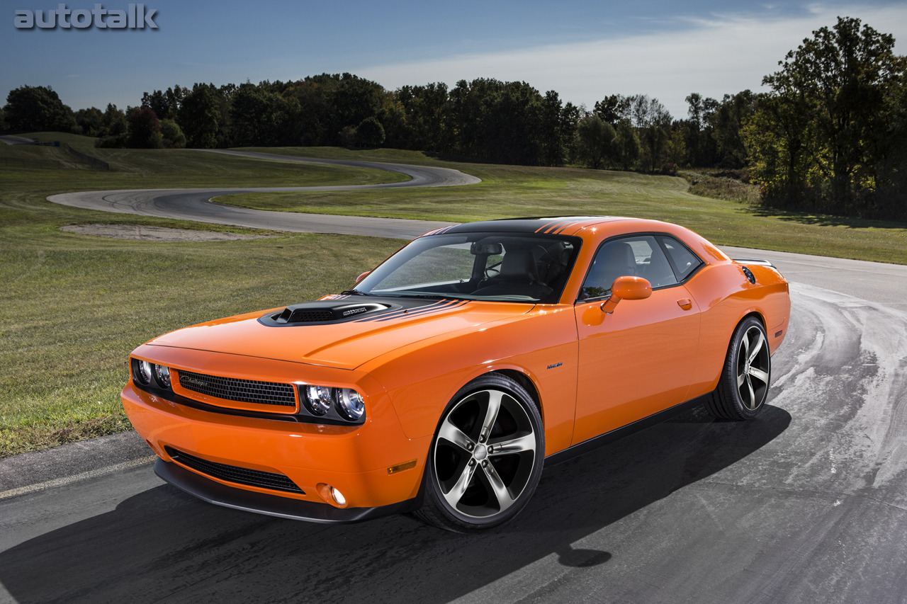 2014 Dodge Challenger RT Shaker