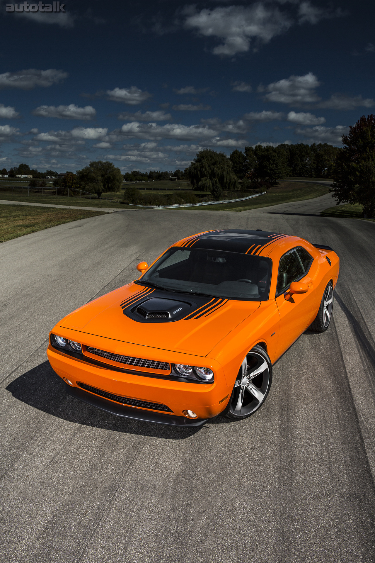 2014 Dodge Challenger RT Shaker