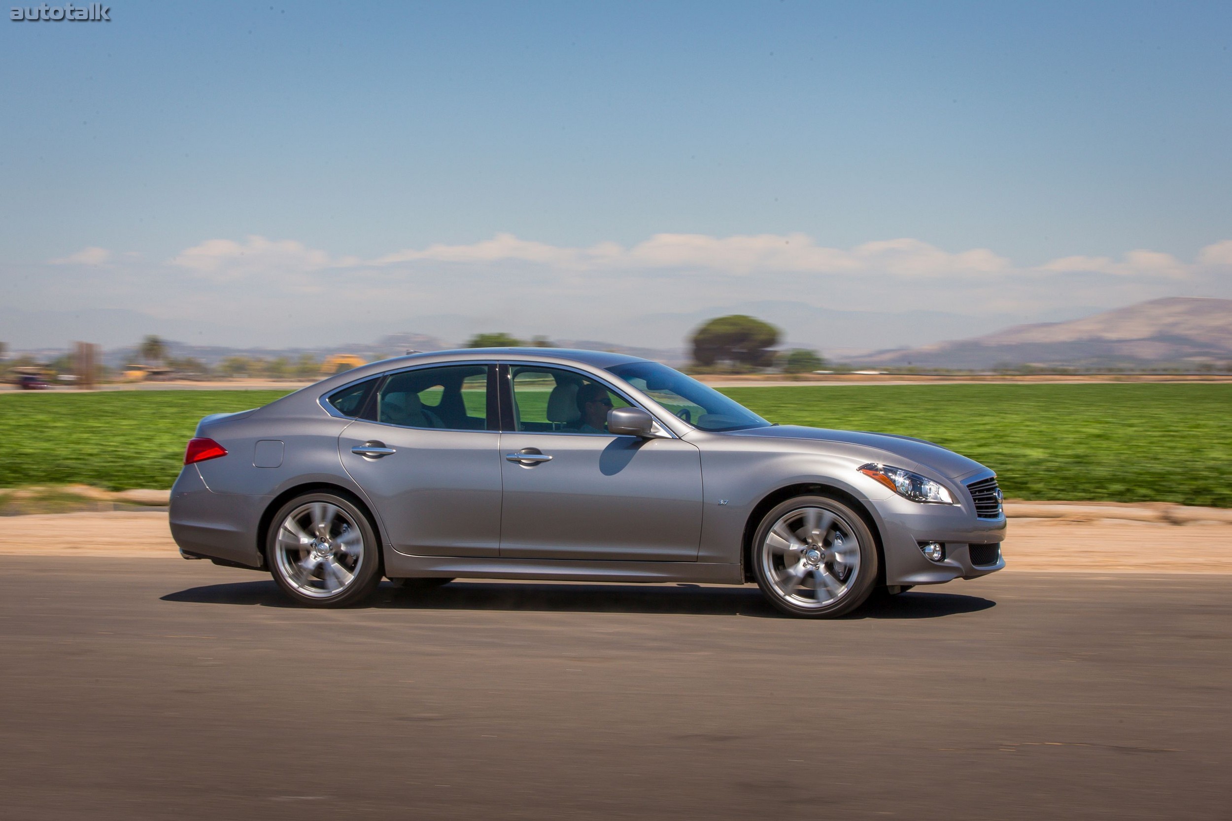 2014 Infiniti Q70