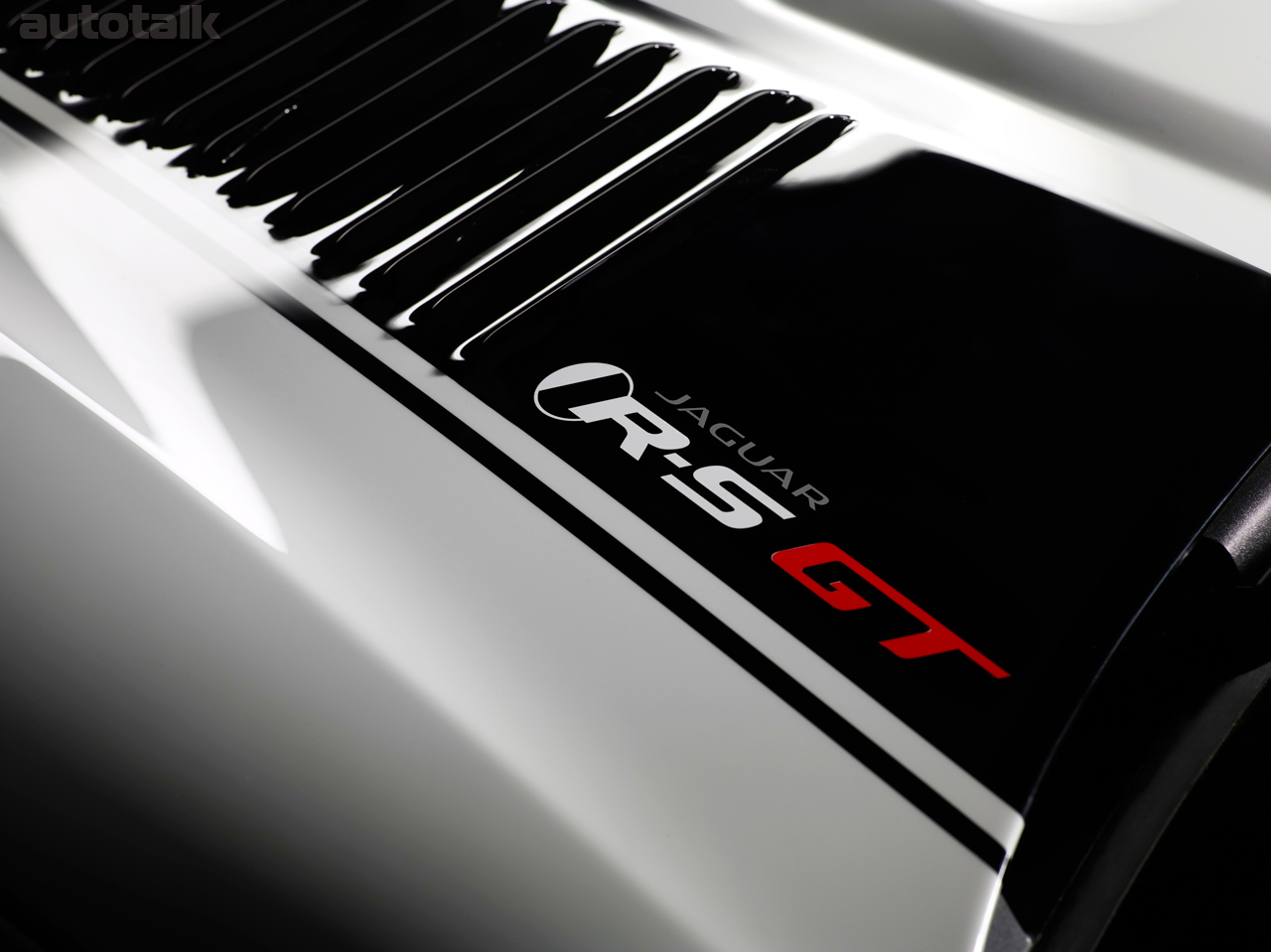 2014 Jaguar XKR-S GT