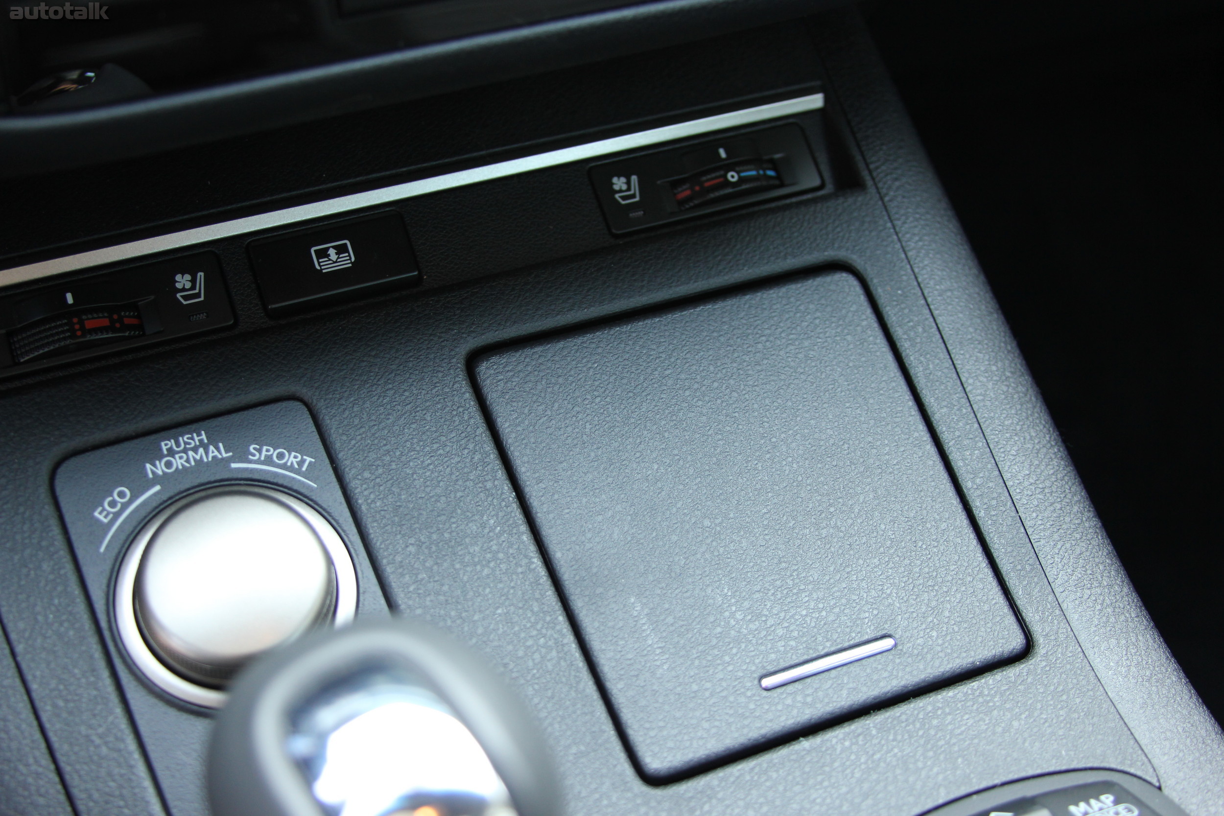 2014 Lexus ES 350 Review