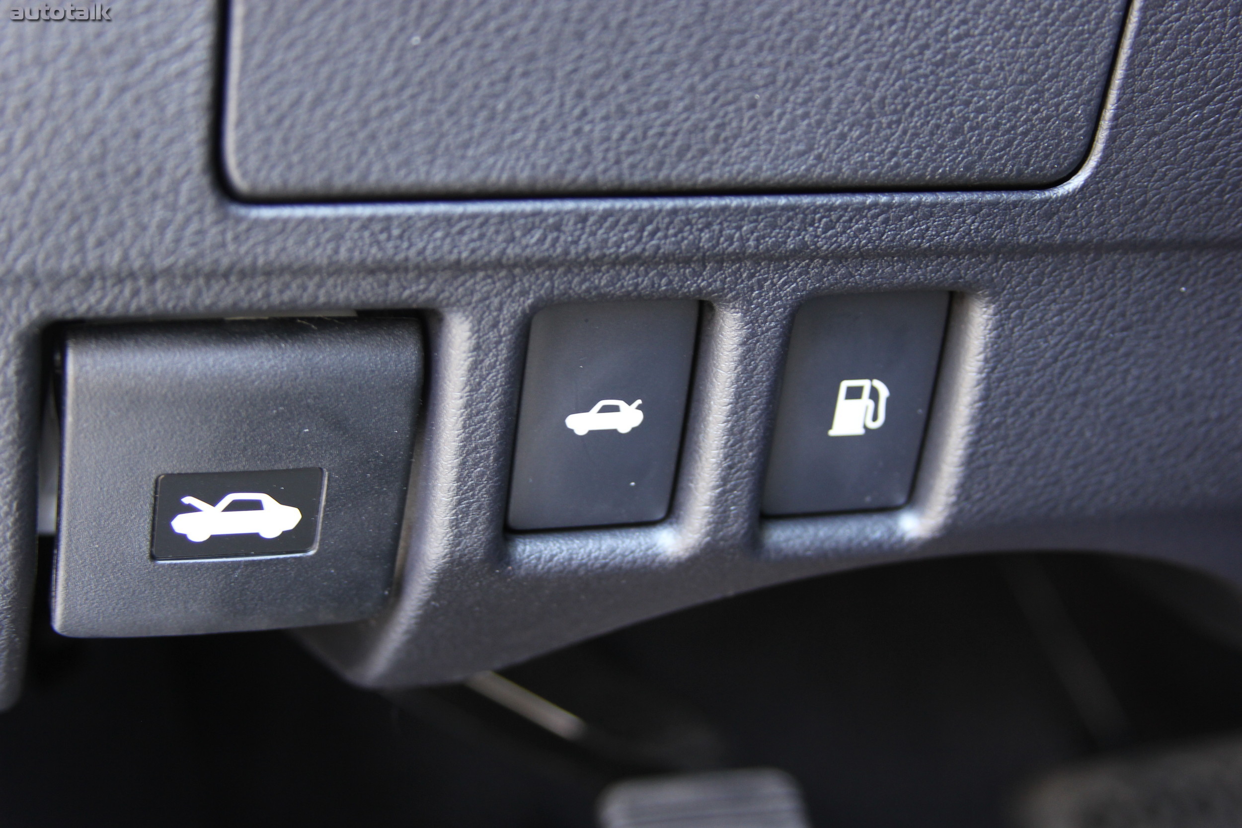 2014 Lexus ES 350 Review