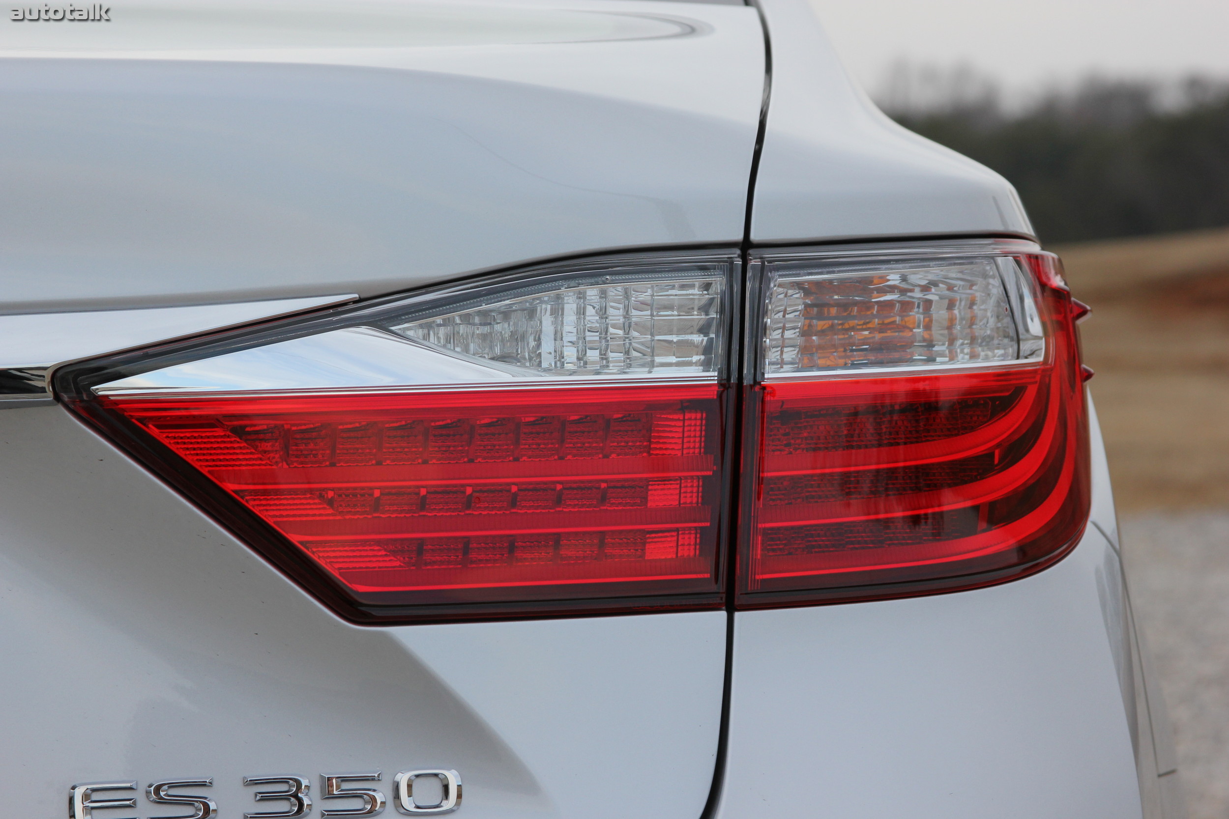2014 Lexus ES 350 Review