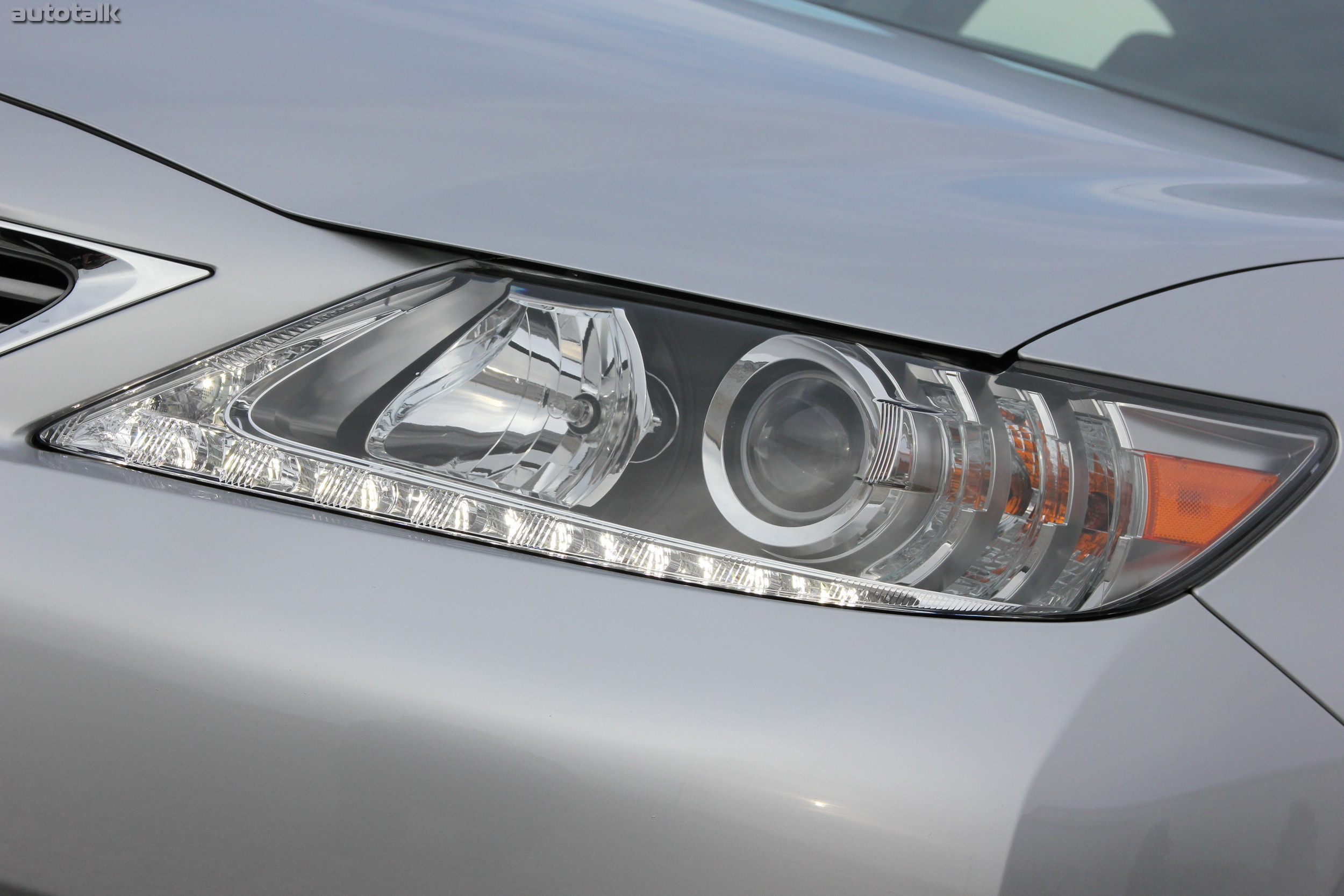 2014 Lexus ES 350 Review