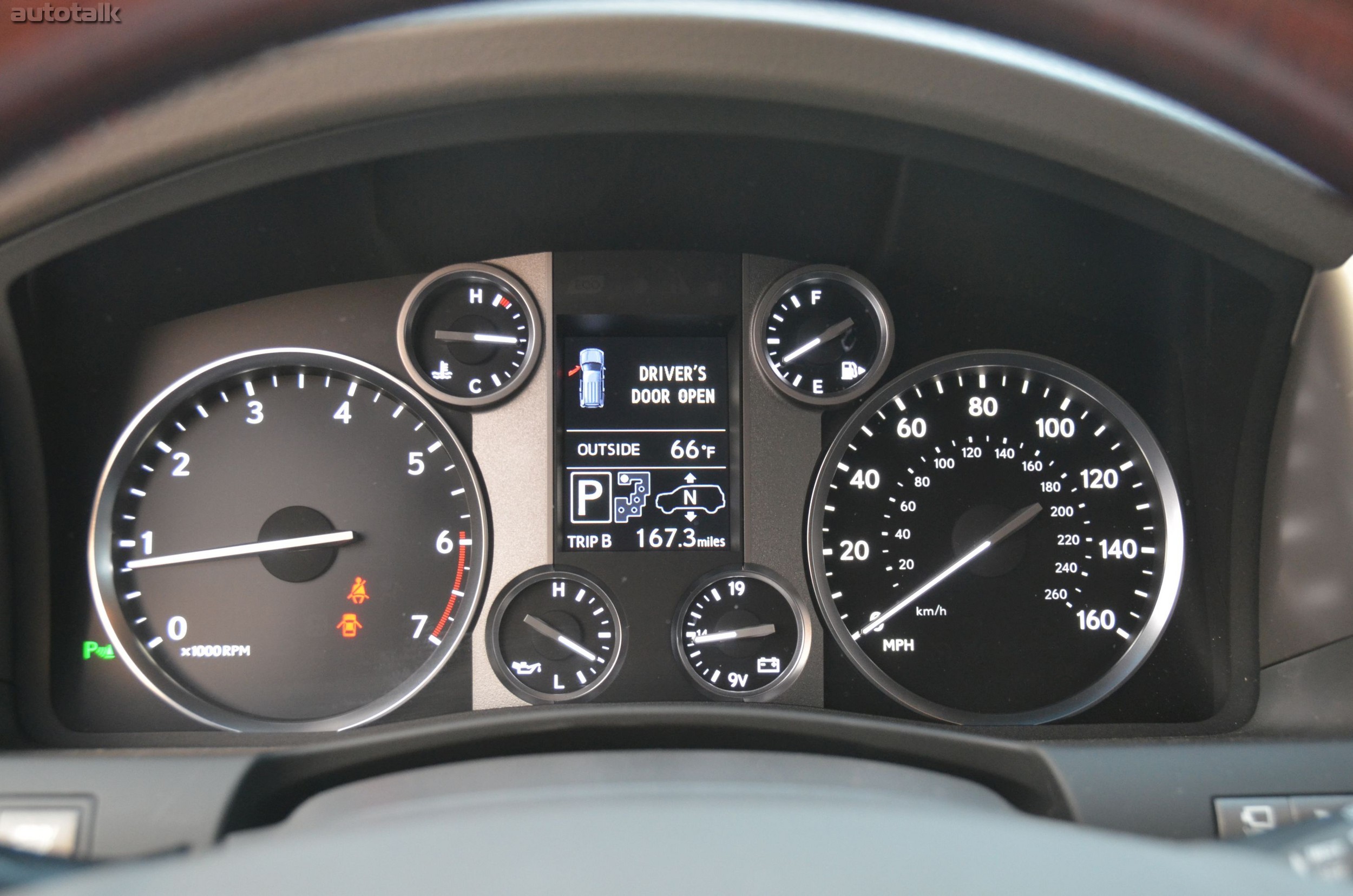 2014 Lexus LX 570 Review